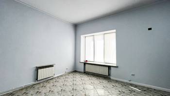 https://images.proimobil.md/VtgxcVlqfWHYbQ4pzhhgQGEo3HvrfhFEeUpSABY47Do/resize:fill:350:198:1/gravity:ce/bG9jYWw6Ly8vZXN0YXRlL2xyL2ExYTQ2YzZkLWIxMmEtNGQzOC05ZTA4LWI0M2YyOTM4NzdjOC5qcGVn