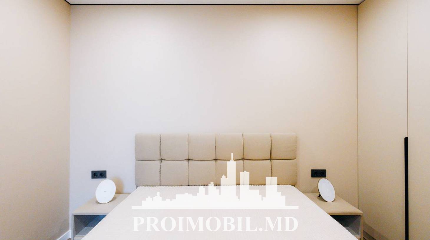 https://images.proimobil.md/VvSYAQSQMHnyIGPkR0UH-TUGlg3xUcHrobMuZiW1jqA/watermark:0.75:so:0:30:0.39/resize:fill:1460:816:1/gravity:ce/bG9jYWw6Ly8vZXN0YXRlL2xyLzdkZmEwYjU0LWVmZGItNDhhYS04ZmNiLTQyMmNiZTExMGMzNS5qcGVn