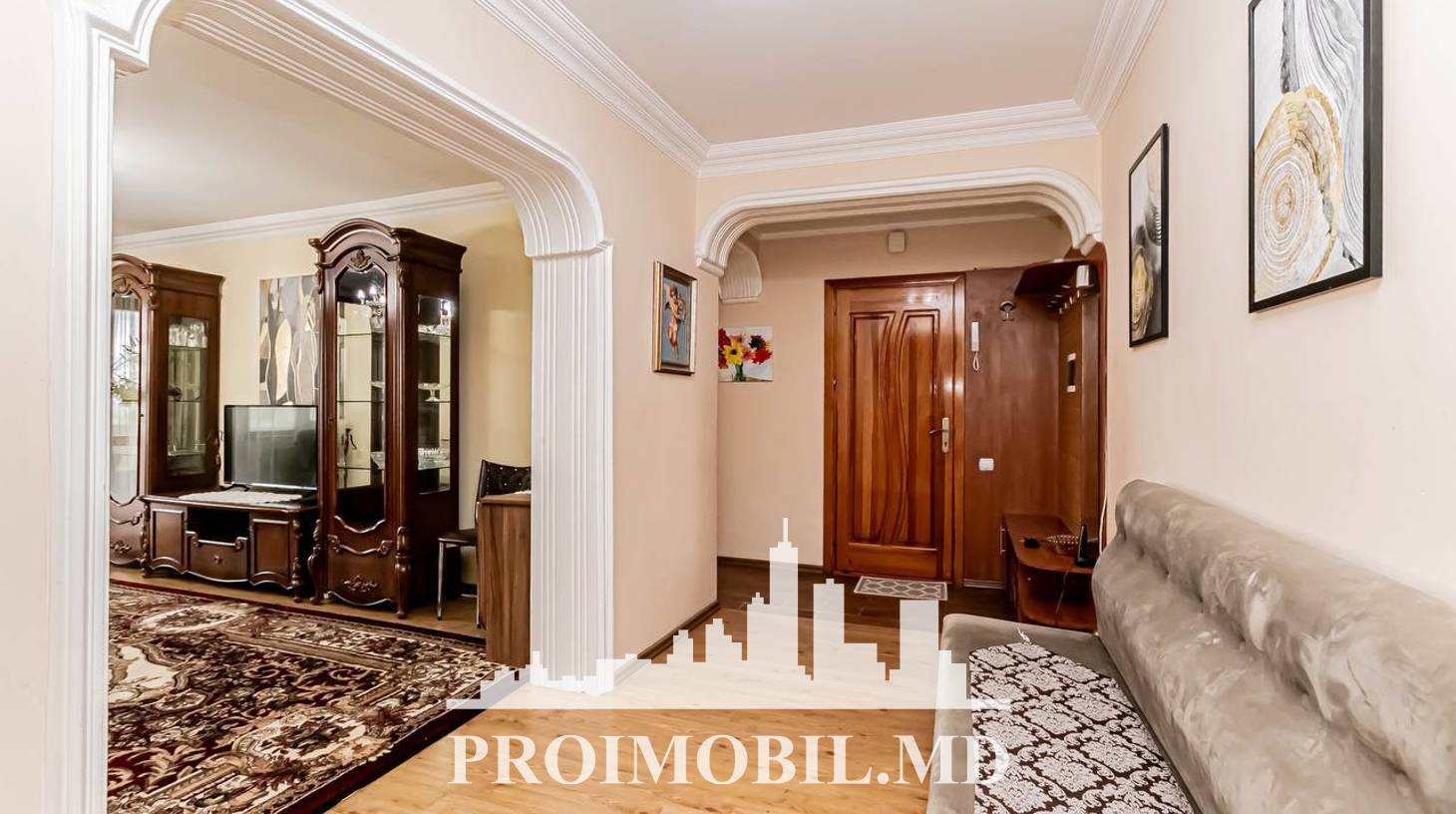 https://images.proimobil.md/VvUEgS_xr0gJHJo-vXKxOxM3F9N0XqcJoFOFljBs7a4/watermark:0.75:so:0:30:0.39/resize:fill:1460:816:1/gravity:ce/bG9jYWw6Ly8vZXN0YXRlL2xyL2U4ZTFkZTY4LTY2ZDgtNGUxZi04YjYyLTNjZGQwMDA4YmYzOC5qcGVn