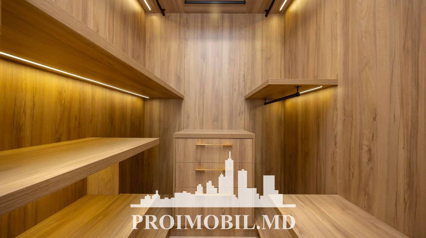 https://images.proimobil.md/W0w63ErSRw5gqGeOGrBxgvlaeJVEQjmOKyz3YPRB3Bo/watermark:0.75:so:0:30:0.39/resize:fill:1460:816:1/gravity:ce/bG9jYWw6Ly8vZXN0YXRlL2xyLzhhYzZlMjlhLTBmNzgtNDRmZS1iZThjLWMyNjQ2ZmE2ODM5My5qcGVn