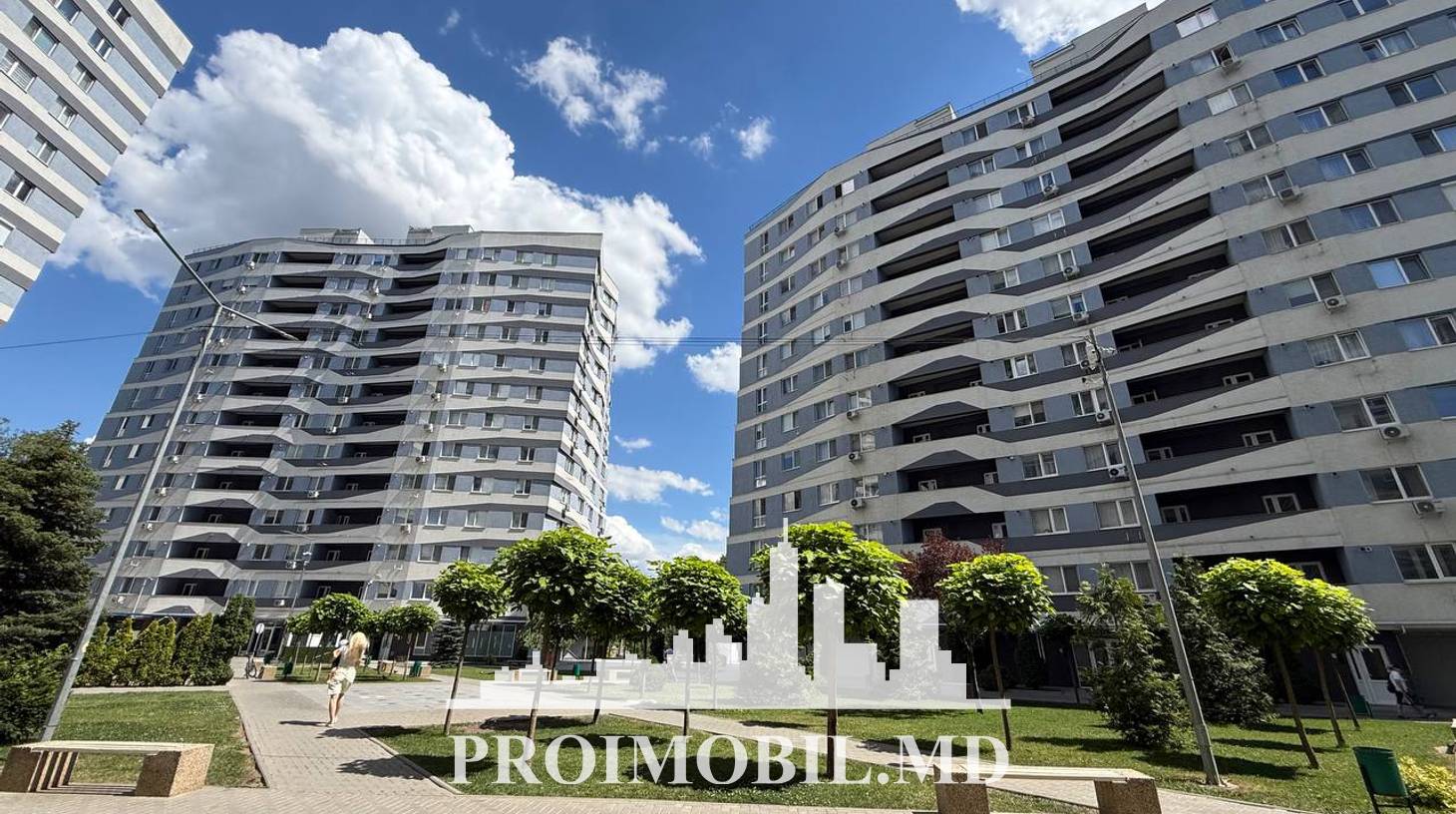https://images.proimobil.md/W5RihnJ1DOueb9zzRzBVYXTBIK5kZt3Hr36LSbfA2-M/watermark:0.75:so:0:30:0.39/resize:fill:1460:816:1/gravity:ce/bG9jYWw6Ly8vZXN0YXRlL2xyL2Q5NTg4MTg4LTY5MmUtNGE0Mi1iYjBhLWI3NDM3Mzc4ZjRiOC5qcGVn