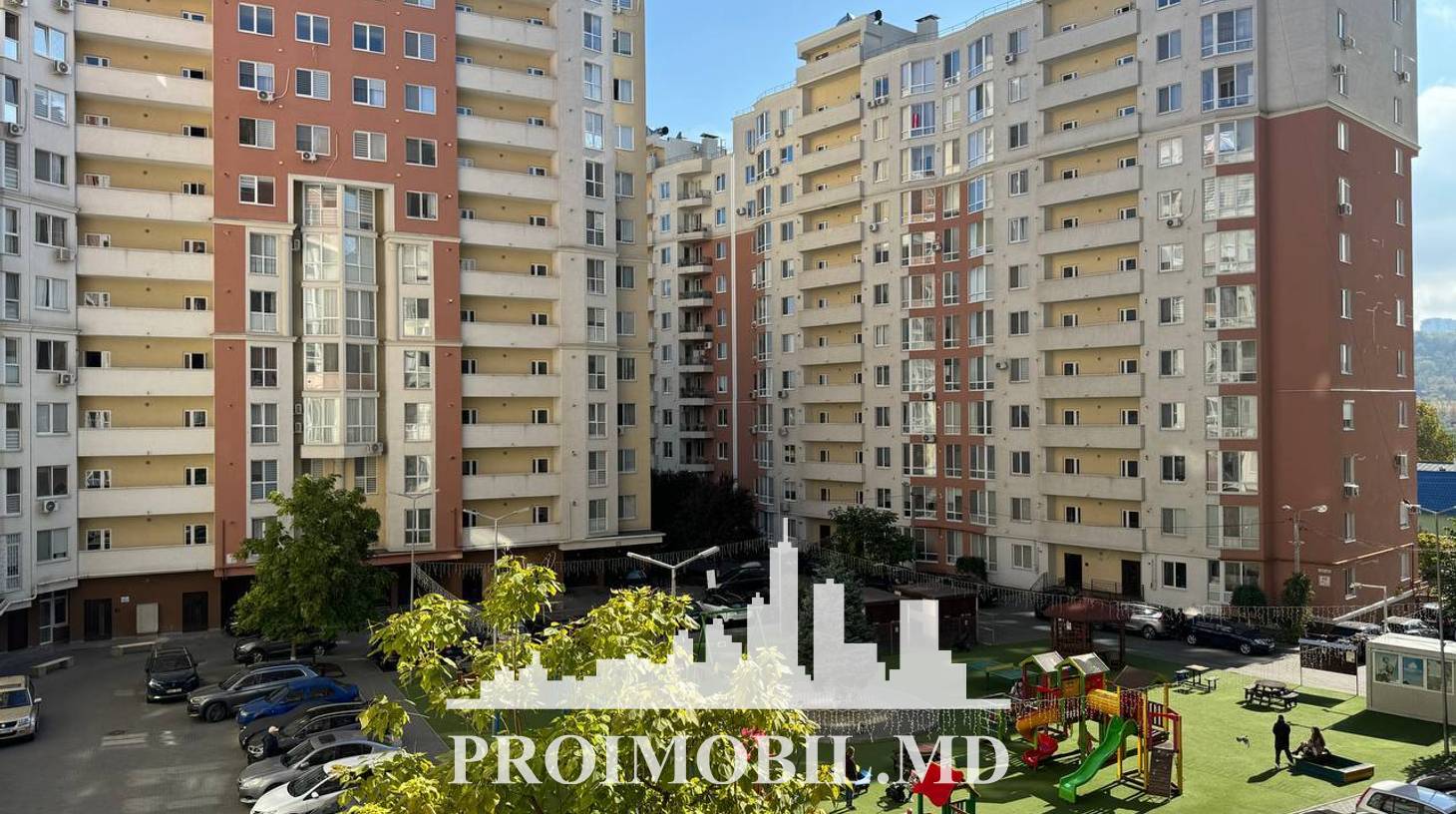 https://images.proimobil.md/W64iVXSknEGhbEJ6Vkp0g5nkukPd-qhZWlyFTvNB6vo/watermark:0.75:so:0:30:0.39/resize:fill:1460:816:1/gravity:ce/bG9jYWw6Ly8vZXN0YXRlL2xyLzBkNTQxZDMyLTkwNmEtNDk1MS05Mjg2LTU4OTU5ZTAwNTgyMi5qcGVn