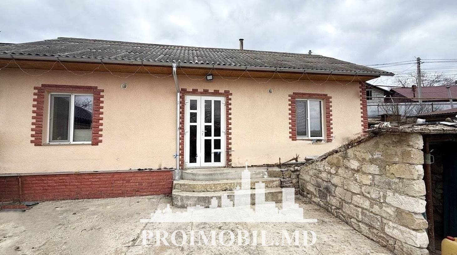 https://images.proimobil.md/WA0xHdCY49_n7bbrYNrNHw42IxmXMzJ6vftUPPQZvXU/watermark:0.75:so:0:30:0.39/resize:fill:1460:816:1/gravity:ce/bG9jYWw6Ly8vZXN0YXRlL2xyLzU5ZTQ3Y2E3LTk0ZTQtNDgyMC05ZTdkLWVjYTEyNjQwNjQ5Ni5qcGVn