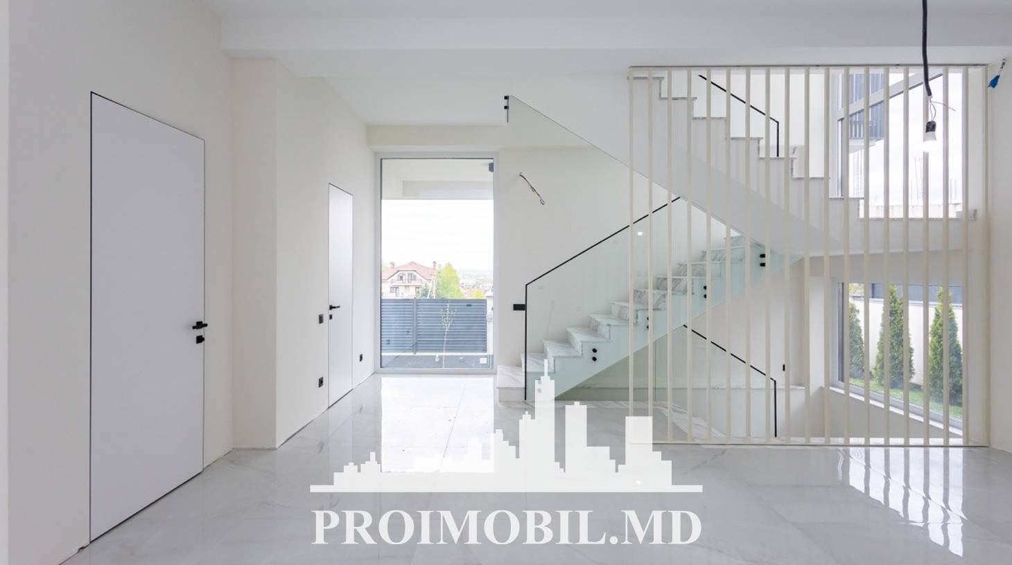 https://images.proimobil.md/WDmdMOVIrP6AHLHs8lfpmg7-ytAoQhXOQ3p8m1PKvkk/watermark:0.75:so:0:30:0.39/resize:fill:1460:816:1/gravity:ce/bG9jYWw6Ly8vZXN0YXRlL2xyL2EyNjllMTkwLTcyYzEtNDI1NS1hOTdjLWJlNGIxYjhhZjRjMy5qcGVn
