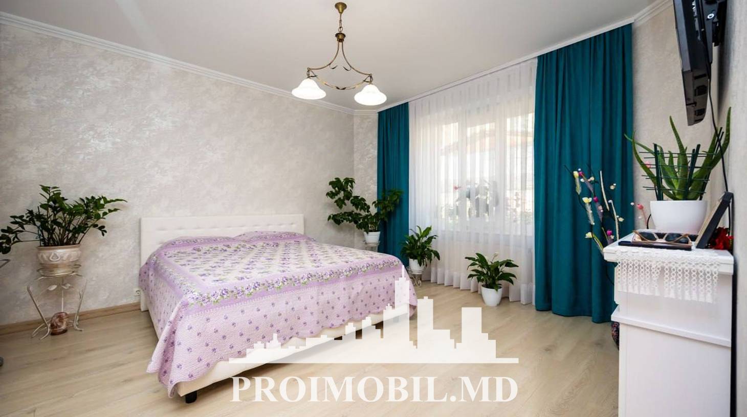 https://images.proimobil.md/WJHkb4b7y26761fzsNAQ5wS3uD2LoXsbPoKRZ_8L0Ok/watermark:0.75:so:0:30:0.39/resize:fill:1460:816:1/gravity:ce/bG9jYWw6Ly8vZXN0YXRlL2xyLzZlM2U5YzM3LTMyYmQtNDE3OS04MTdiLTU5NjJmNzMwNjk1Yy5qcGVn