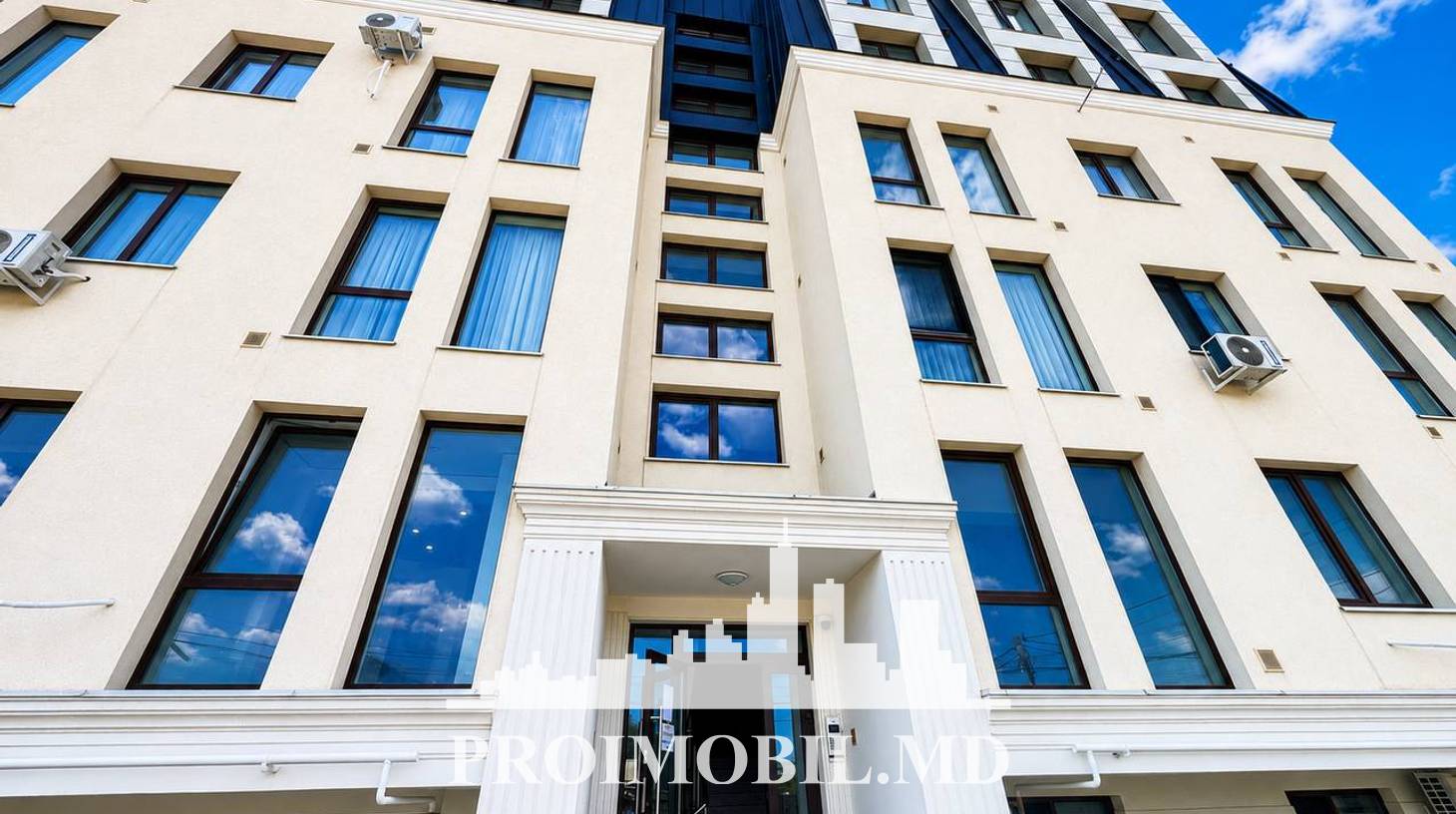 https://images.proimobil.md/WKPlVPFMy06Rb_i98anRXGrHFAAPnpQOJ8rBzwwftZk/watermark:0.75:so:0:30:0.39/resize:fill:1460:816:1/gravity:ce/bG9jYWw6Ly8vZXN0YXRlL2xyLzMzMWVmNWQ0LTJhYjAtNGRkOC05MjQ0LWM4YTc0Y2JkNzlkYi5qcGVn