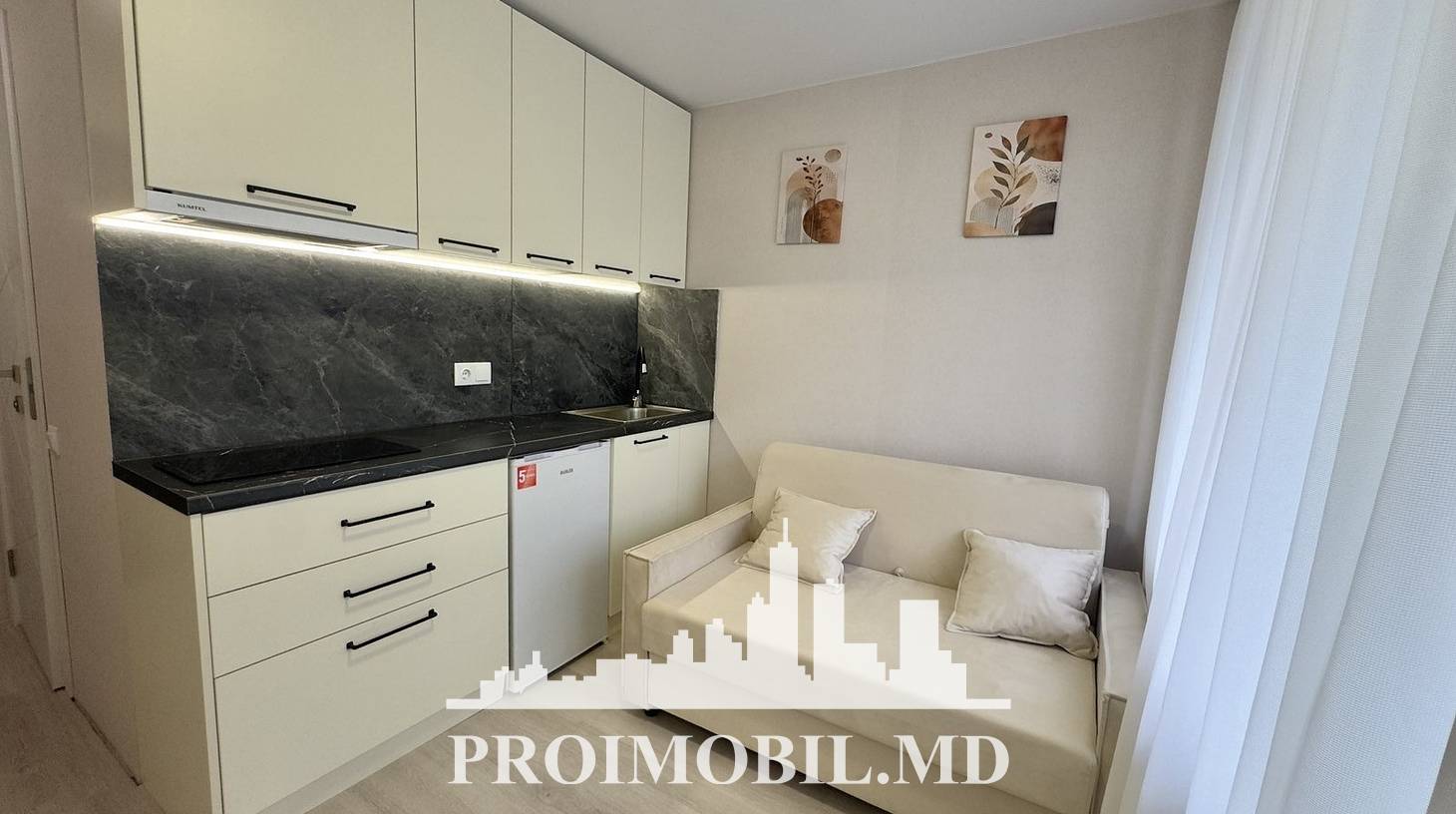 https://images.proimobil.md/WQv-D25x8iPHROUxwiG-iA1ykWcZ5P7ENPtKRrXRE48/watermark:0.75:so:0:30:0.39/resize:fill:1460:816:1/gravity:ce/bG9jYWw6Ly8vZXN0YXRlL2xyLzFkMGMyZmM4LWY1YWYtNDQ1Zi04NjJmLTJhNjkwY2U3ZmU1MS5qcGVn