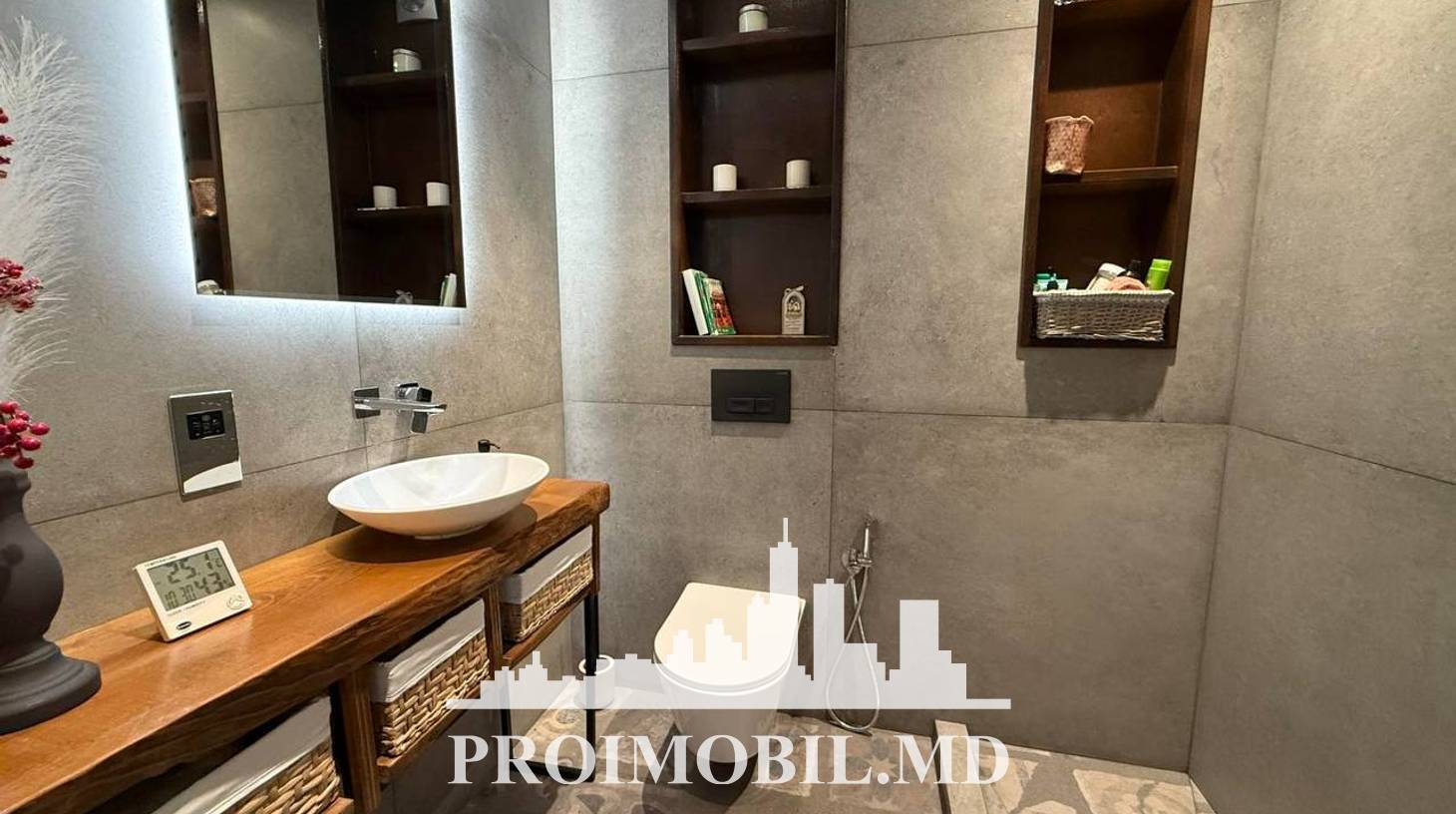 https://images.proimobil.md/WRjMYkg5WMdTFBtzCu5LFhu3Z6T0AzzYbRItl5OGrd4/watermark:0.75:so:0:30:0.39/resize:fill:1460:816:1/gravity:ce/bG9jYWw6Ly8vZXN0YXRlL2xyLzAyNWRjNjg3LTdhMzEtNDc1Mi05OTAwLWRiNmUxZjJlZDE5ZS5qcGVn