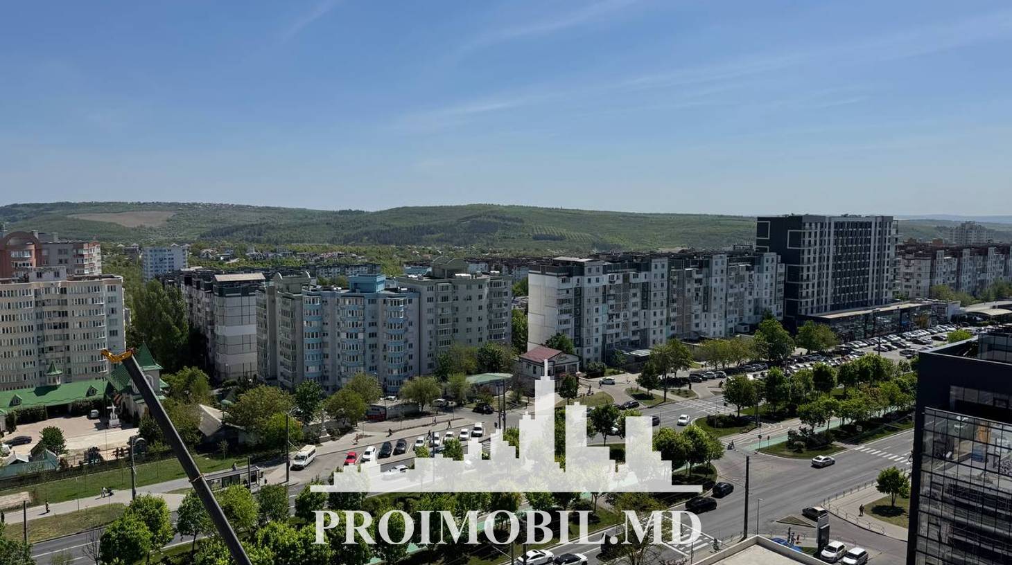 https://images.proimobil.md/WRuv-mcGnQY1sz5LBBEXrqDFU3Th6hWuycINEeWvNfI/watermark:0.75:so:0:30:0.39/resize:fill:1460:816:1/gravity:ce/bG9jYWw6Ly8vZXN0YXRlL2xyLzU3NTM0MjkzLTUzNjctNDA1Ni1iNmUwLTNlNDEwZDQ0MWVlOS5qcGVn