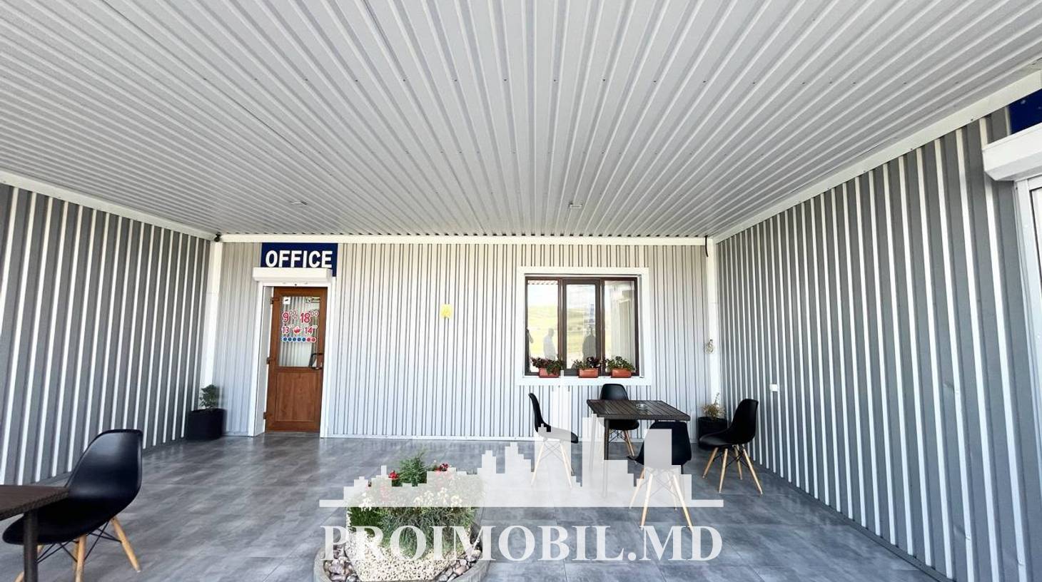 https://images.proimobil.md/WUwm4hctp5UJOwOia4_yIc6Dpd__icb_5JipYicIJkE/watermark:0.75:so:0:30:0.39/resize:fill:1460:816:1/gravity:ce/bG9jYWw6Ly8vZXN0YXRlL2xyLzIyNTBjMGRkLWFlOTItNGY1Ni1iYmEzLTBlZGVlOTBlMDY2Zi5qcGVn