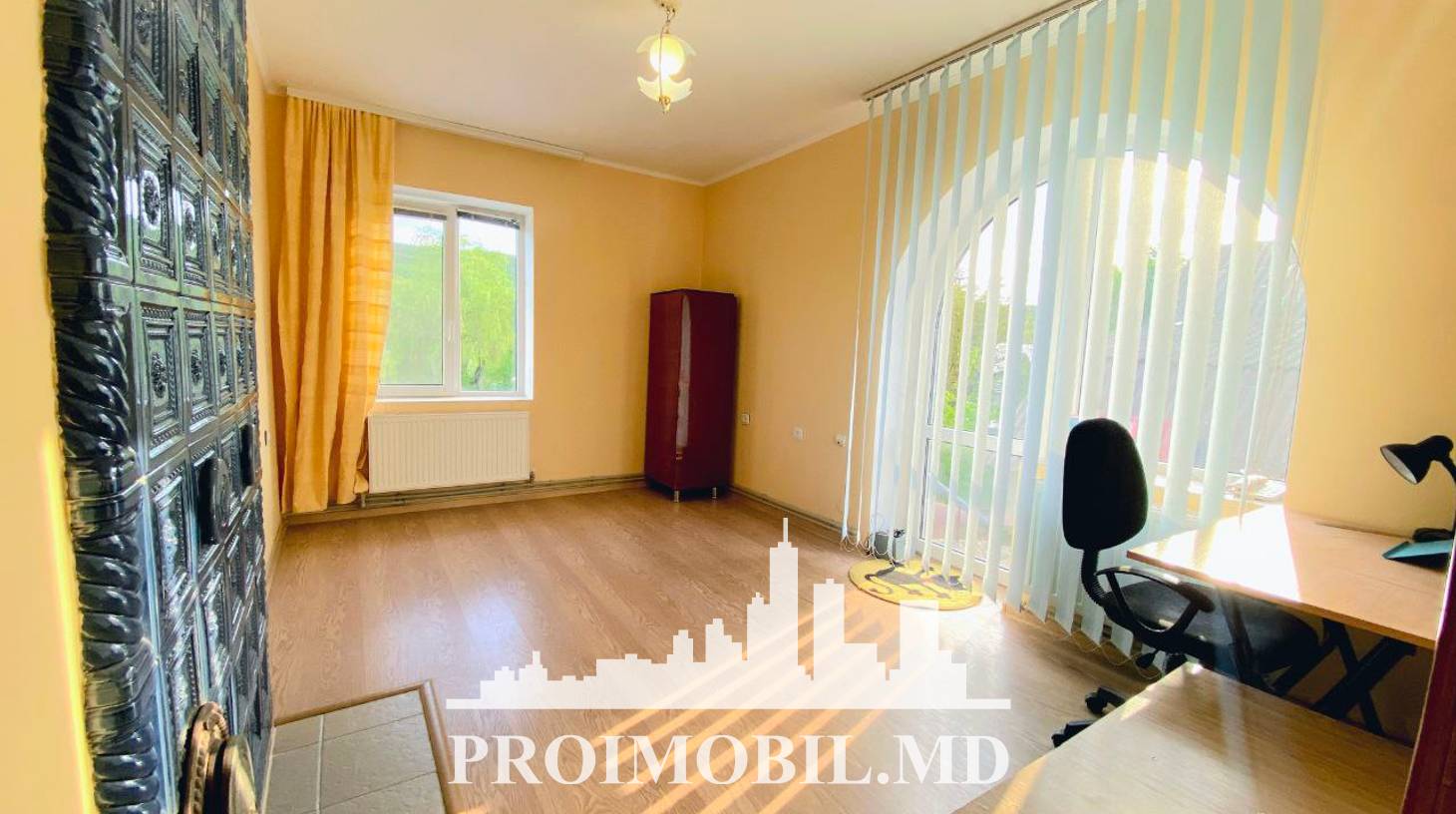 https://images.proimobil.md/WWjWFCXsjpAHJvPLMB18-1KA89dduqj0rjQWMo2nNj8/watermark:0.75:so:0:30:0.39/resize:fill:1460:816:1/gravity:ce/bG9jYWw6Ly8vZXN0YXRlL2xyL2RmNjc1MGFiLTMwMjYtNDNhZi1iZjNiLTJjZGVjYjhjYzY0My5qcGVn