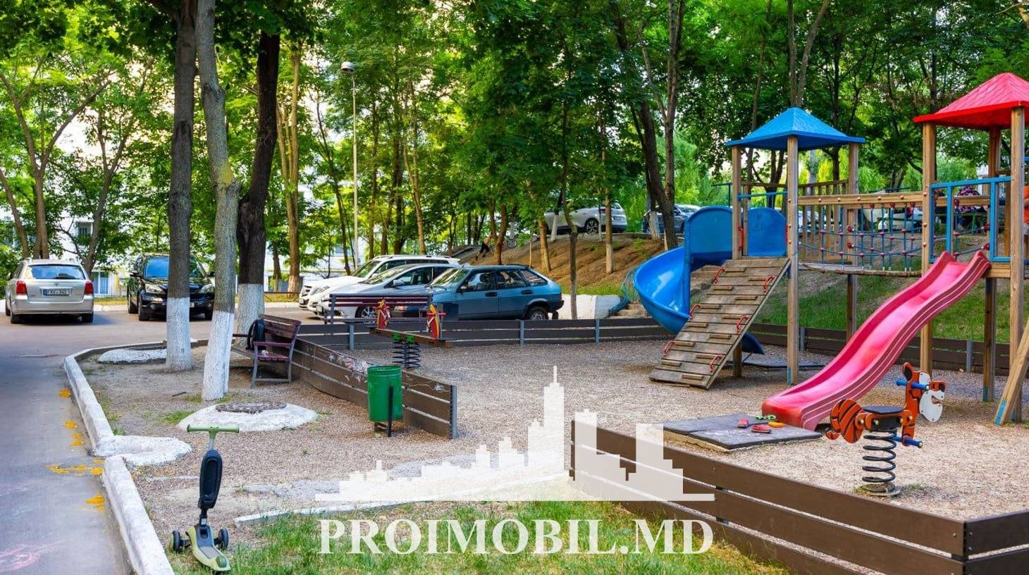 https://images.proimobil.md/WY8Q8U67XaufAOr6wnHJkBCV3JMJObGmI7A890fLiP4/watermark:0.75:so:0:30:0.39/resize:fill:1460:816:1/gravity:ce/bG9jYWw6Ly8vZXN0YXRlL2xyL2NhZjA2ZWEwLWZkZWItNDExZC1iNjVlLWUzMDYxZDBkMTVmMy5qcGVn