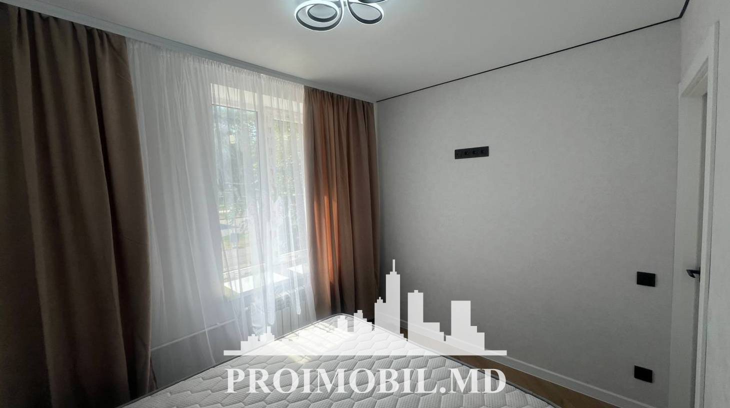 https://images.proimobil.md/WbMiv-rvrqV91W0WbIPnF1WyHMRBNknyu48WuBkebVA/watermark:0.75:so:0:30:0.39/resize:fill:1460:816:1/gravity:ce/bG9jYWw6Ly8vZXN0YXRlL2xyL2VmMWU5MWUwLTI1NDMtNGY1OS05OTdiLTJlZjkyYTFmZjYzMC5qcGVn