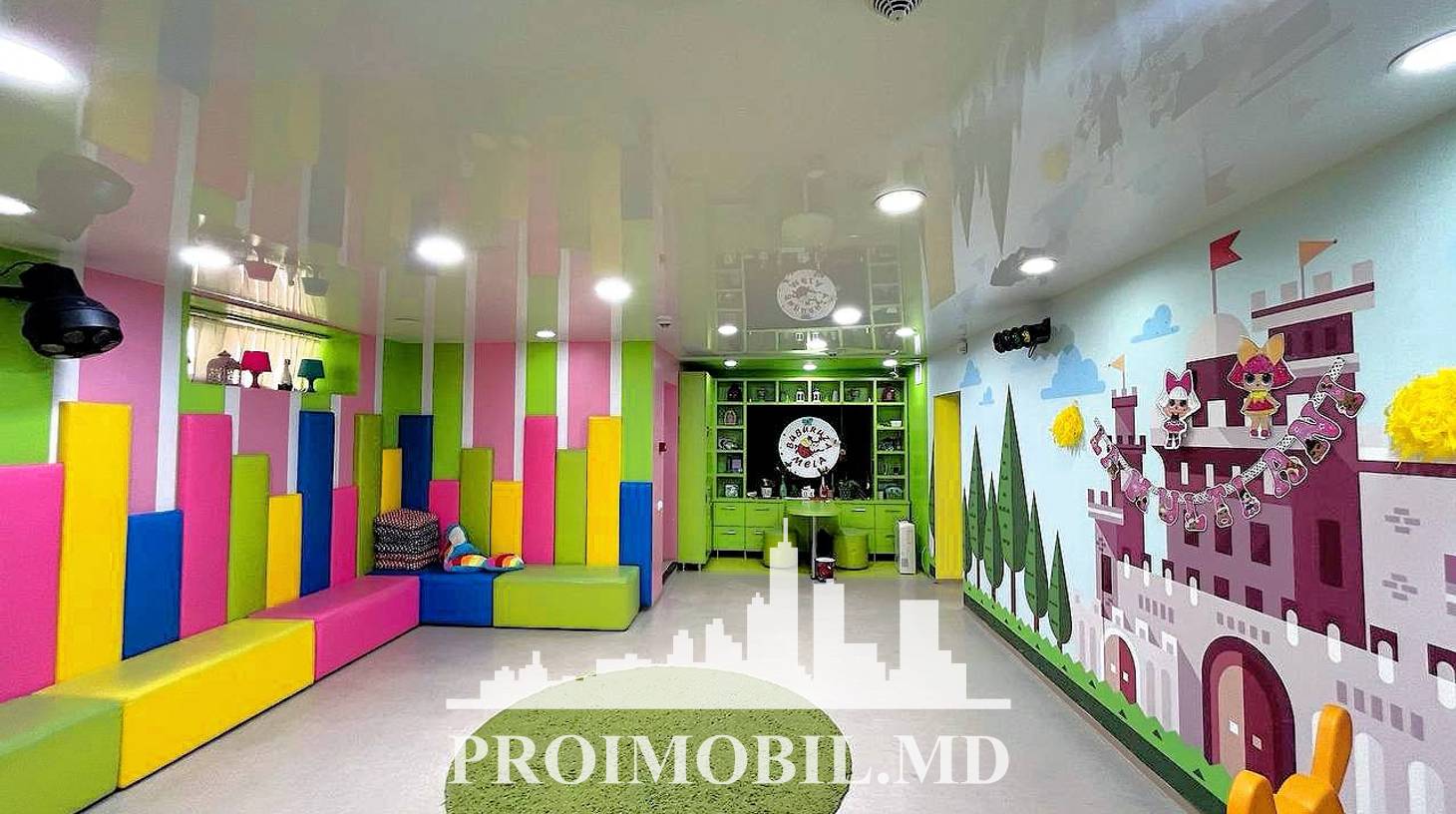 https://images.proimobil.md/Whd-pv3naQuPku5SSxIHLtmWGbbI2fylYvcDfqS4fQM/watermark:0.75:so:0:30:0.39/resize:fill:1460:816:1/gravity:ce/bG9jYWw6Ly8vZXN0YXRlL2xyL2YyMjU3NDZiLTkwOGUtNDExNS1hMzc5LTk5MzQwM2NlOWUwOS5qcGVn