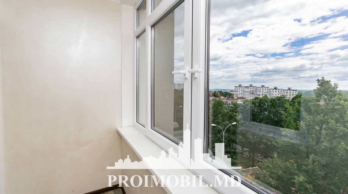 https://images.proimobil.md/Wi9lnjO1WQdidcHCPDlNjHS4EqZwl_DD6zrcIBPt198/watermark:0.75:so:0:30:0.39/resize:fill:1460:816:1/gravity:ce/bG9jYWw6Ly8vZXN0YXRlL2xyL2E1NjZiYWRiLTQ5MDEtNDVmOC1iNjA3LWE3Y2MxYTkyNDliYy5qcGVn