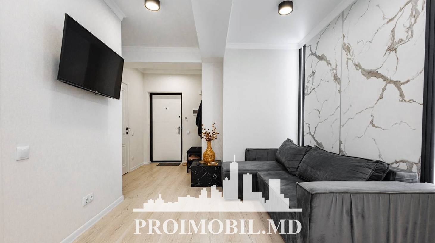 https://images.proimobil.md/WkWGeOmQs_ztLIcc4mIAPNAXNlIfj_Ujv-10fjJH1O0/watermark:0.75:so:0:30:0.39/resize:fill:1460:816:1/gravity:ce/bG9jYWw6Ly8vZXN0YXRlL2xyLzVmMjI0Njc4LWJhNWEtNDY1Ni04MTA3LWVjMzllNGZmYmIzOS5qcGVn