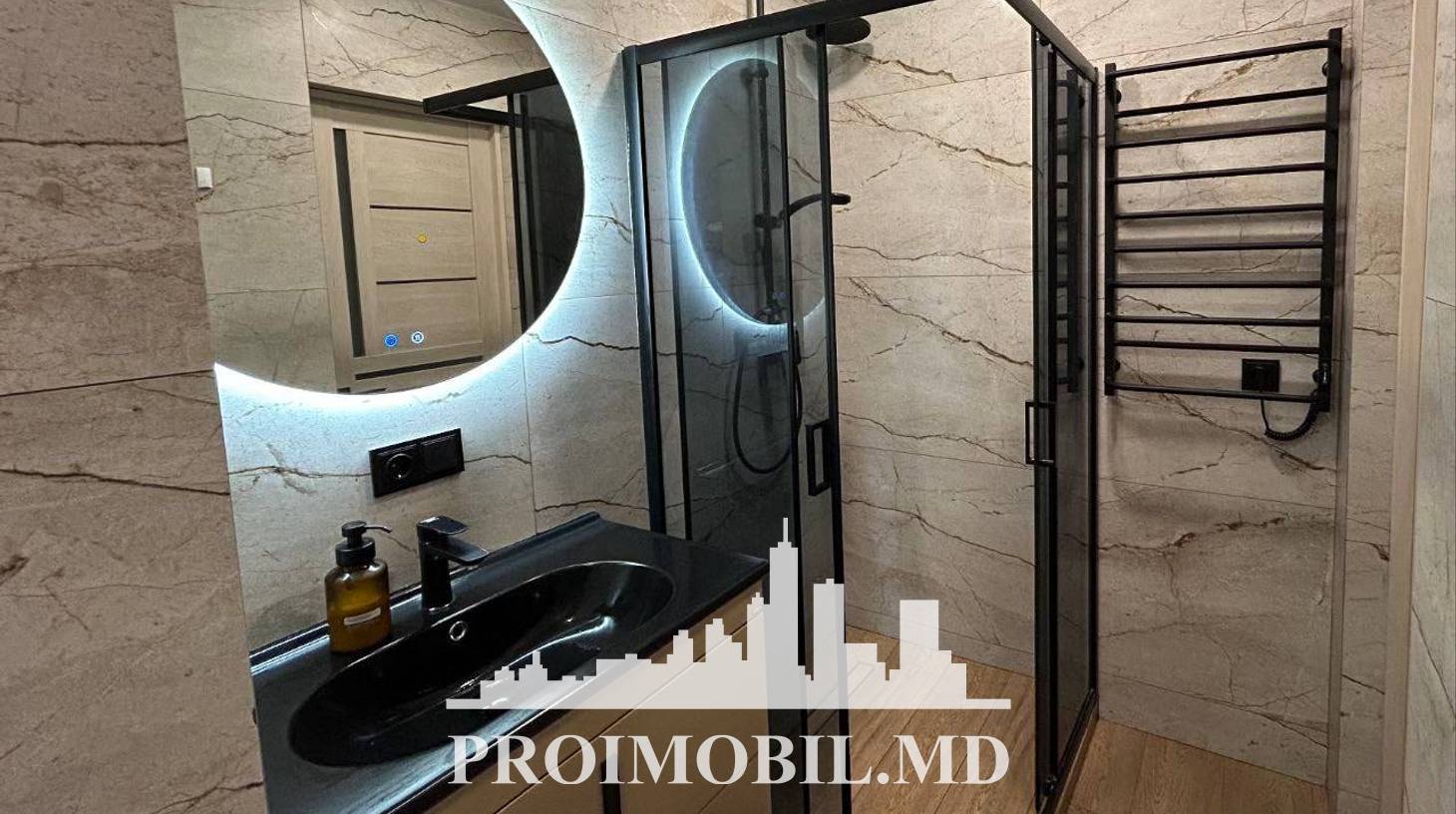 https://images.proimobil.md/WnFAtTZ2qKx1zFRRedr9biUx1h46VfrW4Ot8l6UJrSo/watermark:0.75:so:0:30:0.39/resize:fill:1460:816:1/gravity:ce/bG9jYWw6Ly8vZXN0YXRlL2xyL2I5MDUzNmNlLWUxMWYtNDBiOC04MWMzLWI4ODkwODU3NzBiNS5qcGVn