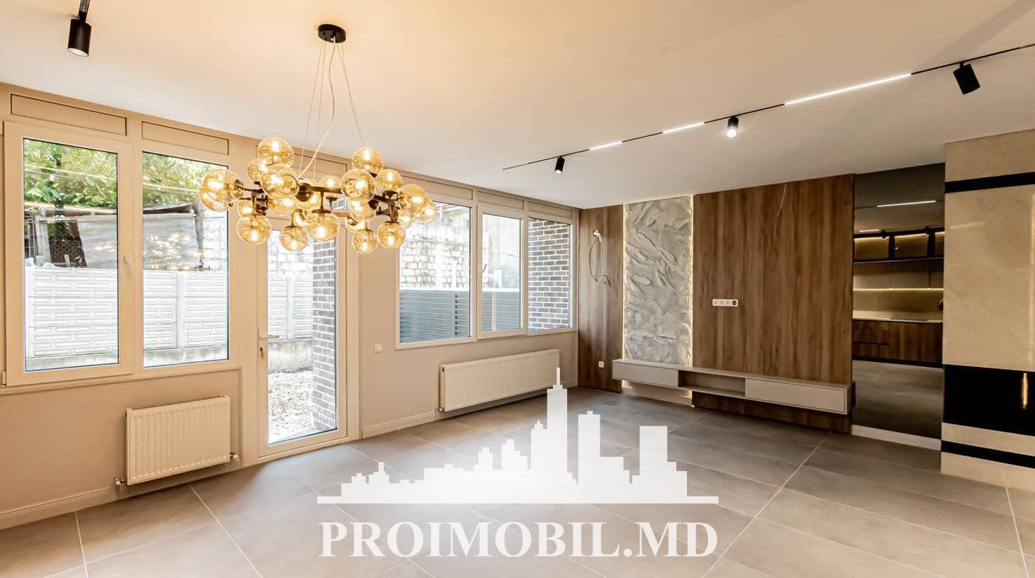 https://images.proimobil.md/WnLIyvmqisMn47dnKxK8O-gqyAZLFXTZKvyDE1C8LXM/watermark:0.75:so:0:30:0.39/resize:fill:1460:816:1/gravity:ce/bG9jYWw6Ly8vZXN0YXRlL2xyLzAzMDI4MjA4LTJjYzAtNDdhMC04MDQ1LTBjNWQ1NGE5MTJkYy5qcGVn