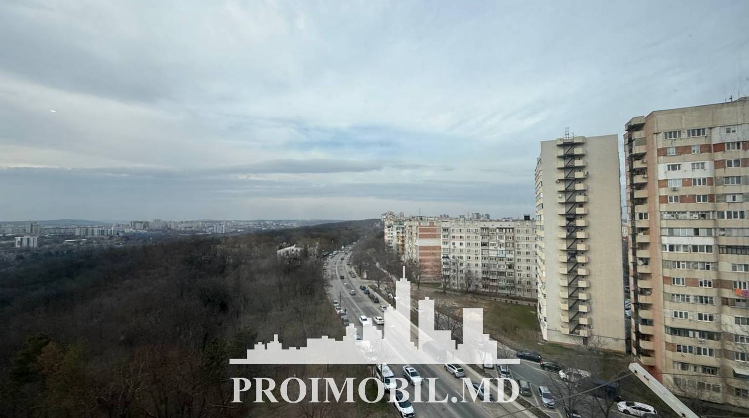 https://images.proimobil.md/WokaNUpak1mA7WZEenoEHTrrV-sM6j7dVN_eKBPowM8/watermark:0.75:so:0:30:0.39/resize:fill:1460:816:1/gravity:ce/bG9jYWw6Ly8vZXN0YXRlL2xyL2IzNjBhMjAzLTJlMTctNGJjMy1iZGRjLTUxNDFhYWViODBmMC5qcGVn
