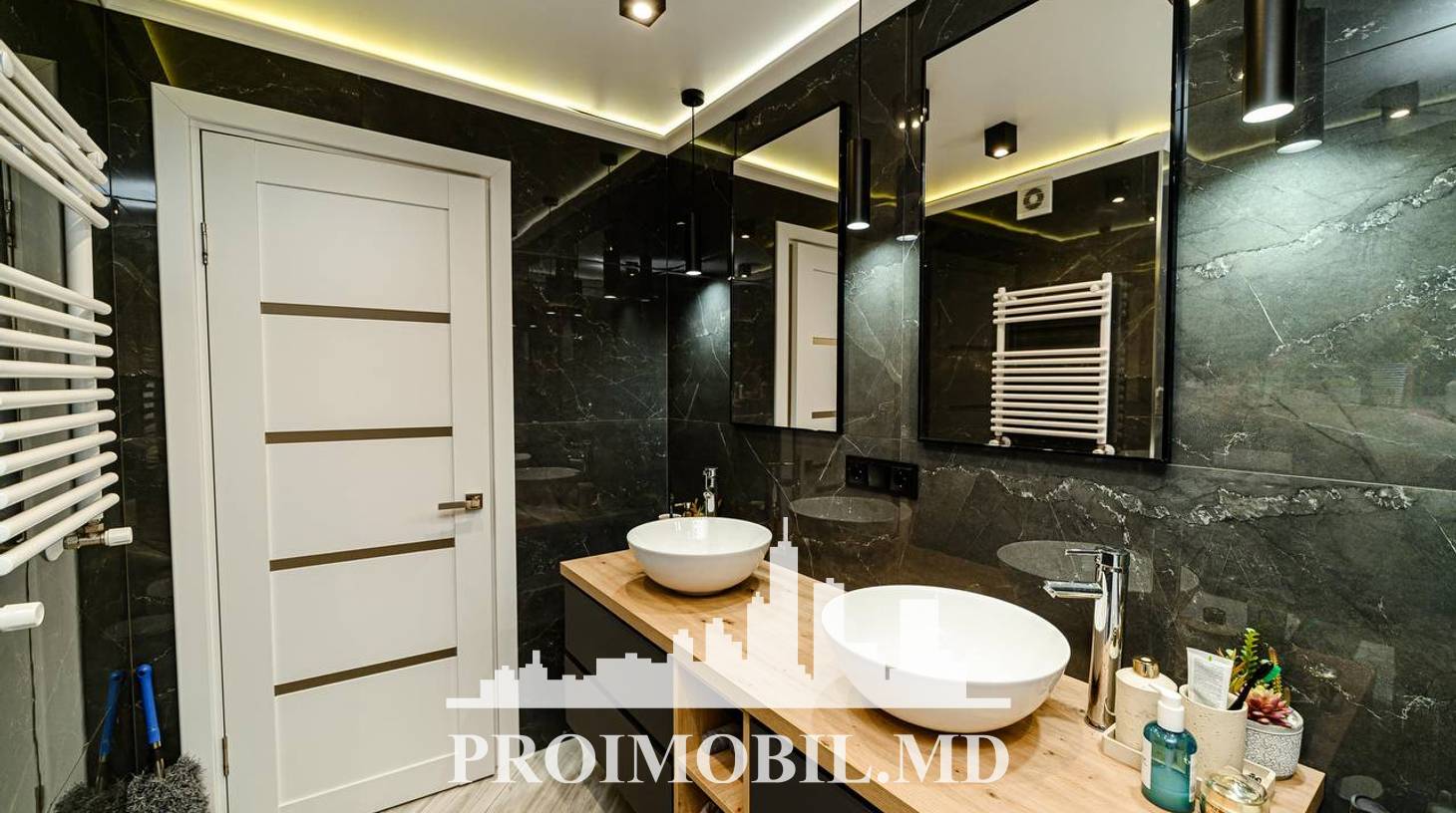 https://images.proimobil.md/Wq6qNjl7xN4I5yZX9uQlalTSkP9goaiiD1Hjp5n8ndI/watermark:0.75:so:0:30:0.39/resize:fill:1460:816:1/gravity:ce/bG9jYWw6Ly8vZXN0YXRlL2xyL2Y0OTQ3MDhhLTRkZDktNDgzYS04OGJlLWY3YzU0ZTE4MzU4Yi5qcGVn