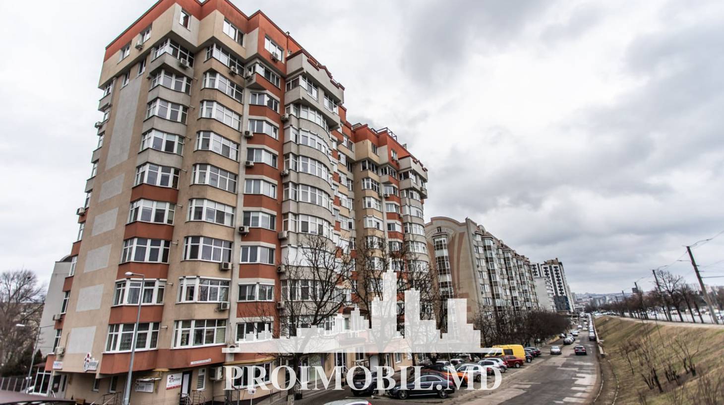 https://images.proimobil.md/WrzIx5GPXClodzl-erkKlGSIaCRA6gSFJNHomd2wzmY/watermark:0.75:so:0:30:0.39/resize:fill:1460:816:1/gravity:ce/bG9jYWw6Ly8vZXN0YXRlL2xyL2I3NTM4ODdiLWNmOTUtNGYyMS05NTZhLWZjMGU2ZGU2ZGRjNi5qcGVn