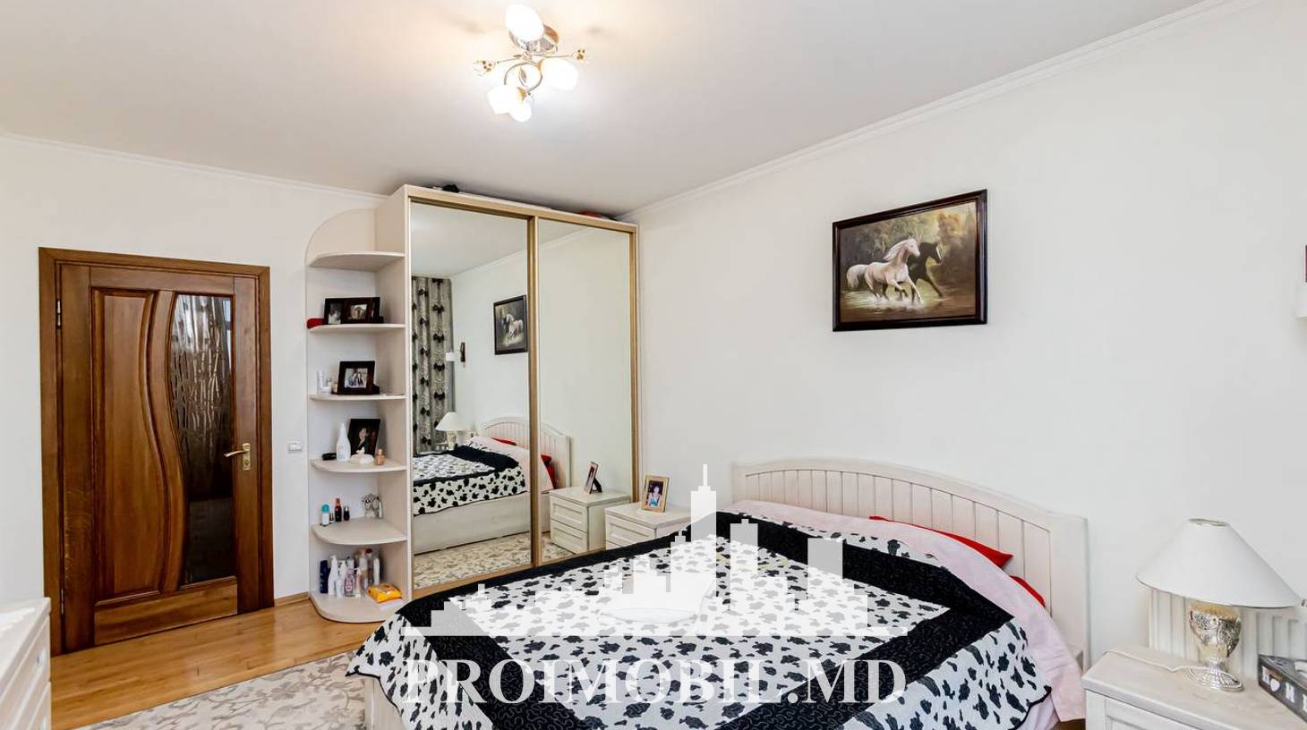 https://images.proimobil.md/Ws4waO2Drl4TeeF1JCL896l1-ubVzKPCH2mos-z11DE/watermark:0.75:so:0:30:0.39/resize:fill:1460:816:1/gravity:ce/bG9jYWw6Ly8vZXN0YXRlL2xyLzBmOTUzYjBjLTcyZDQtNDQ4YS1iYzc3LTUzYjFhNDA1OTlkYS5qcGVn