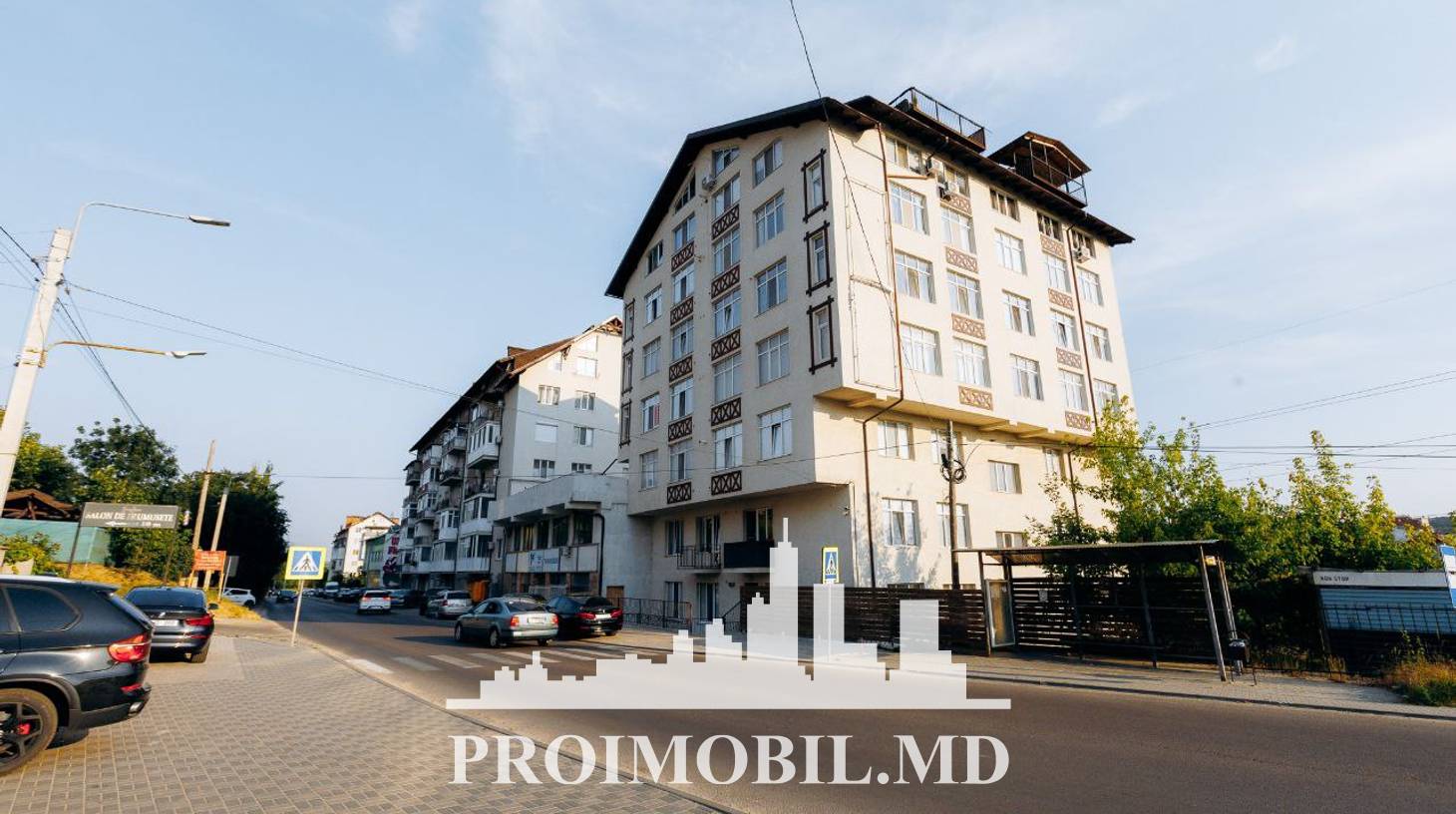 https://images.proimobil.md/WthAvGy-DwoerjrRdoqxqj15GPr26M2ZaDem7nIx0fs/watermark:0.75:so:0:30:0.39/resize:fill:1460:816:1/gravity:ce/bG9jYWw6Ly8vZXN0YXRlL2xyL2I4YjE3M2Y3LWM2ZDUtNGZjZC1hNGY5LTY0YmVhOTY0ODYzMS5qcGVn