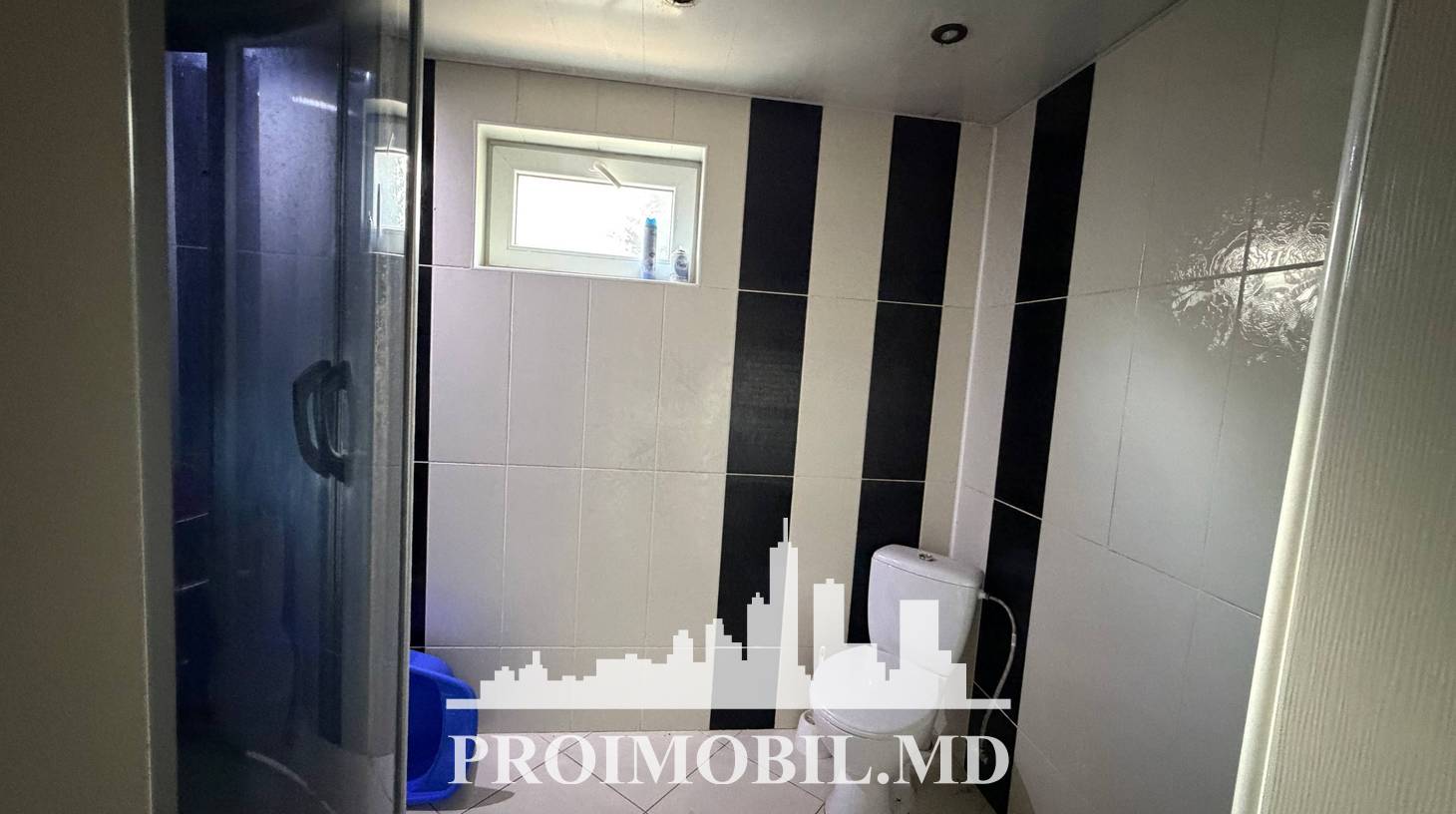 https://images.proimobil.md/Wwl04wySeyY85k25BqQkJpXyXndIkYrAkyyA5joW-Ss/watermark:0.75:so:0:30:0.39/resize:fill:1460:816:1/gravity:ce/bG9jYWw6Ly8vZXN0YXRlL2xyLzU1MjkxNjg2LThmZjctNDRiMS1iYWI5LWQ4ZTc4OTY5MGU0My5qcGVn