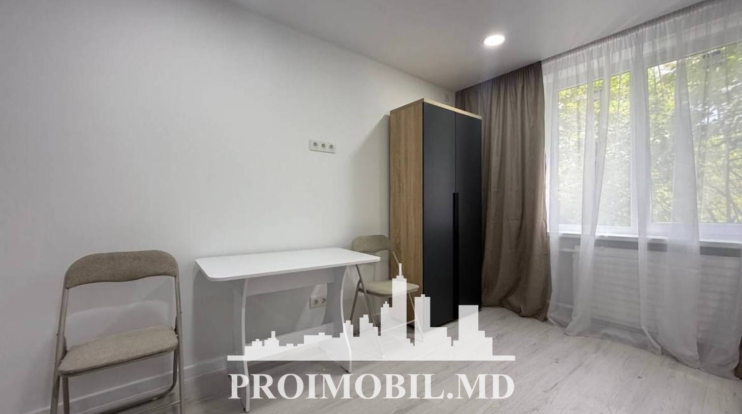 https://images.proimobil.md/Wwu7MjCxBt_lYOVp1bv25zUB5VoJfPex1o3mYn2pgt8/watermark:0.75:so:0:30:0.39/resize:fill:1460:816:1/gravity:ce/bG9jYWw6Ly8vZXN0YXRlL2xyL2M3ZWI2NDI4LTUwOWMtNGQwOC1iMjdiLWRlZGI5Mjk1NmEyNS5qcGVn
