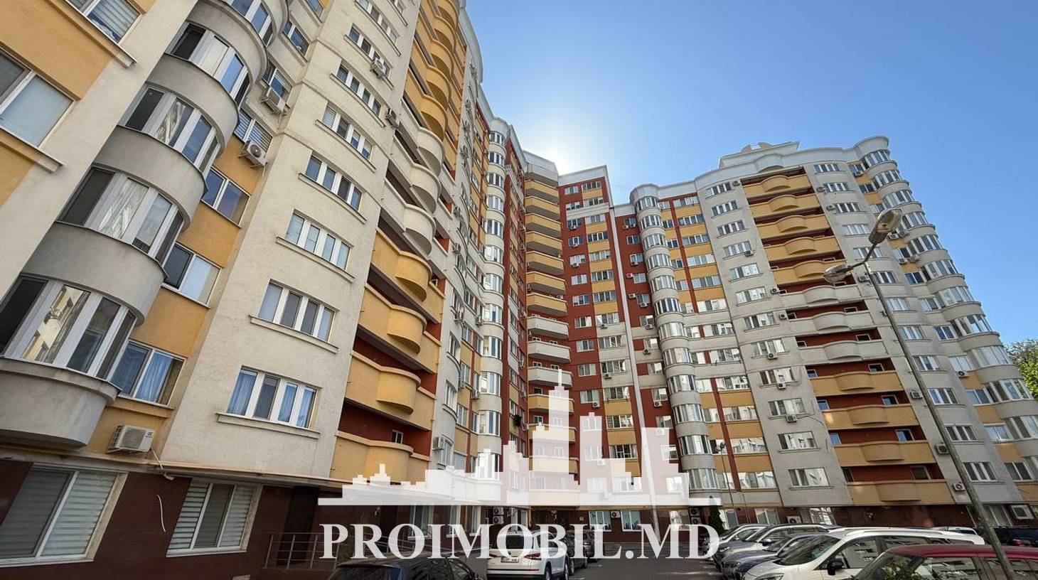 https://images.proimobil.md/Wxx_27zgtU8RfOMdjh0bmY5TMVozu0IVWHVPqCt2wtM/watermark:0.75:so:0:30:0.39/resize:fill:1460:816:1/gravity:ce/bG9jYWw6Ly8vZXN0YXRlL2xyLzRhNmIzM2E2LTFjMmEtNDM5YS05OGJlLTcwODQ5OGVmOTMxOC5qcGVn