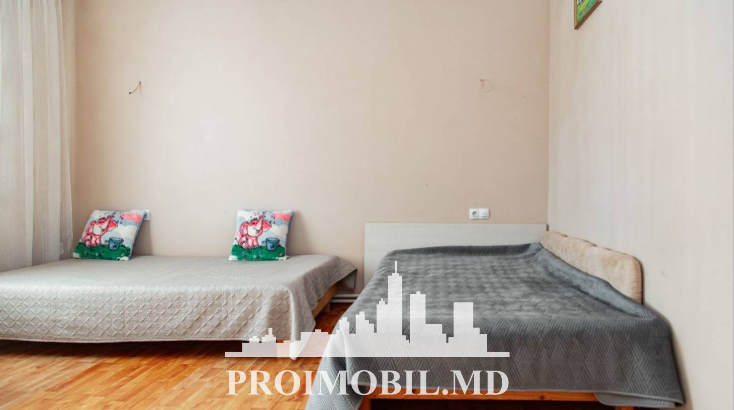 https://images.proimobil.md/X-5NEBw0ZPwZgeEFxquq3nvP4G6mnjCcgiC0WYnNgK0/watermark:0.75:so:0:30:0.39/resize:fill:1460:816:1/gravity:ce/bG9jYWw6Ly8vZXN0YXRlL2xyLzU5NDIxNDllLTAzNTUtNDAwZC04NjZhLWM2ODA0OWM3NWEzYy5qcGVn