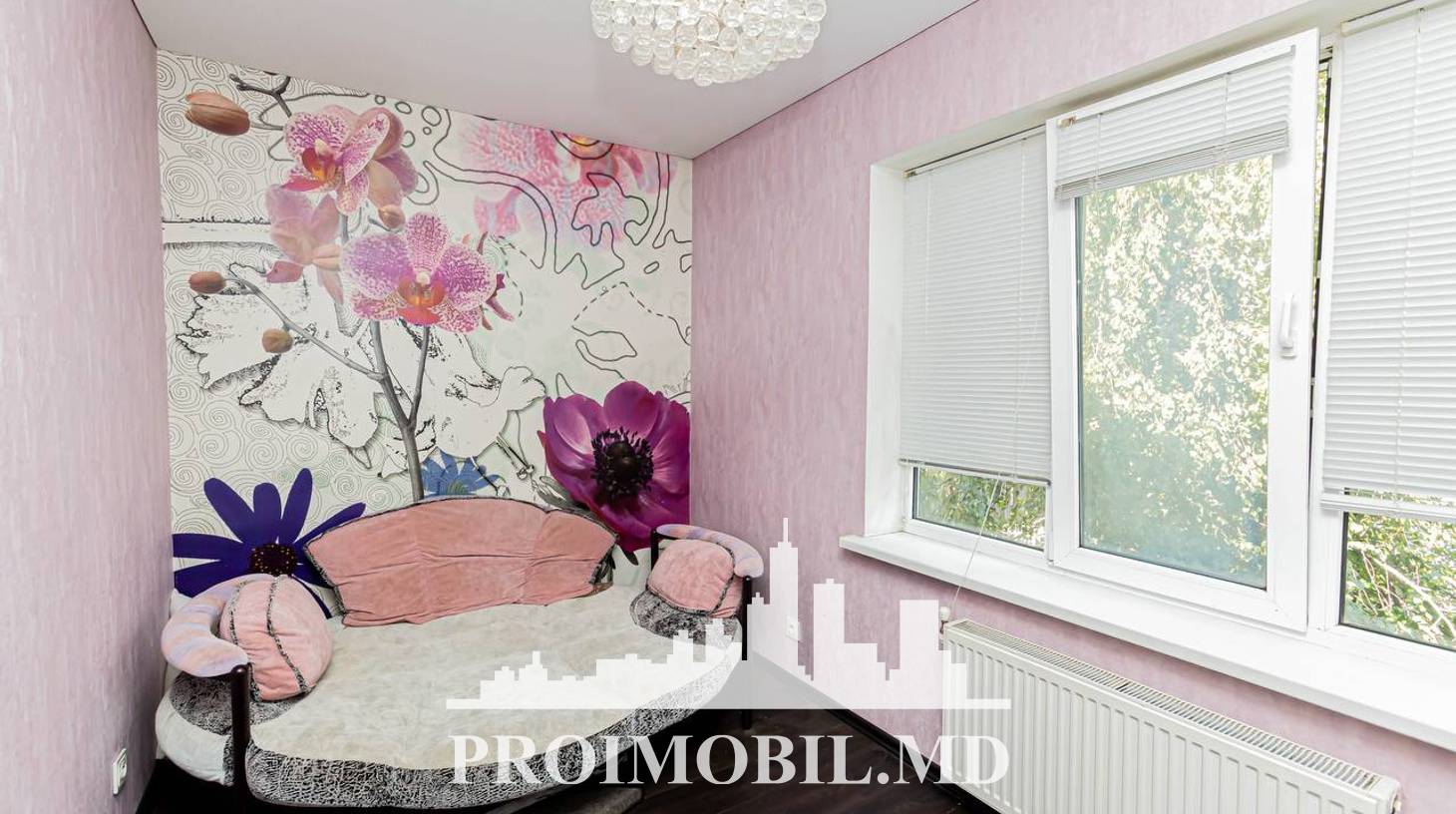 https://images.proimobil.md/X0SsMy-aMbRzRc893m8tkaHO7hB39eWh6eWudEIlkRQ/watermark:0.75:so:0:30:0.39/resize:fill:1460:816:1/gravity:ce/bG9jYWw6Ly8vZXN0YXRlL2xyLzMwNGUzYzI3LWYwMDAtNGFmYi05MTY3LTY0MmM4NTY2MDIyOS5qcGVn