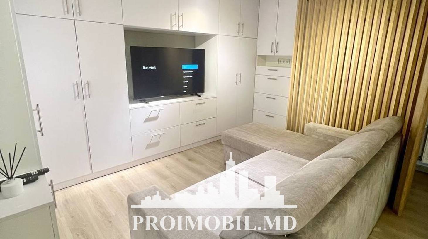 https://images.proimobil.md/X0_8z_56Y2-8DEka_4ydAPT3FM_O10BZphxiyi498bQ/watermark:0.75:so:0:30:0.39/resize:fill:1460:816:1/gravity:ce/bG9jYWw6Ly8vZXN0YXRlL2xyLzU0NWUyNDAzLWI2YzctNGExNy05ZjYwLWM0ZTIxNWExNDk3OS5qcGVn