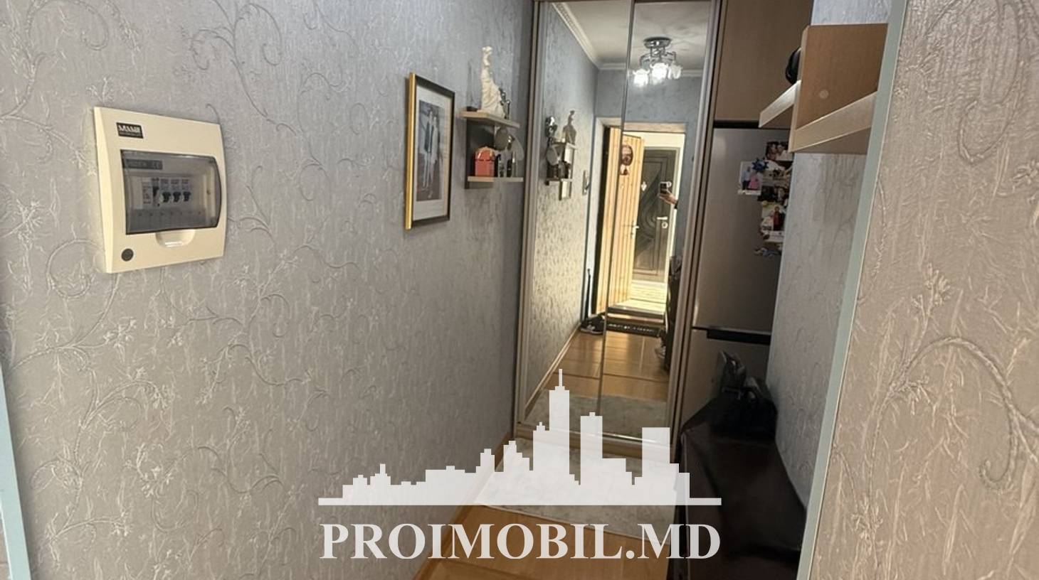 https://images.proimobil.md/X0l1KRyuGC0vbDzMHkNweUmOhVMkl8yFJ4m6aiz6ZRs/watermark:0.75:so:0:30:0.39/resize:fill:1460:816:1/gravity:ce/bG9jYWw6Ly8vZXN0YXRlL2xyLzZlYjA0NDE1LTZjNWYtNDE0Zi05Mjk2LWMwN2E2NjA4OTlkNS5qcGVn