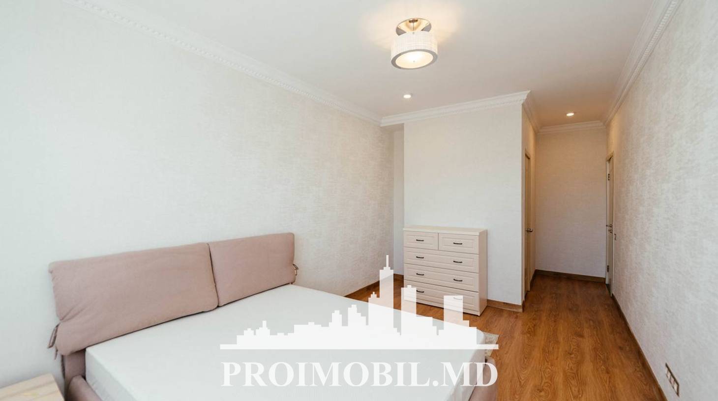 https://images.proimobil.md/X3MvpDZ1thJw25a2VkYBnQclMVTLUvARrEu3seTUPwQ/watermark:0.75:so:0:30:0.39/resize:fill:1460:816:1/gravity:ce/bG9jYWw6Ly8vZXN0YXRlL2xyL2Q1ZGNhMGM0LWQxOWQtNGFmZC1iZTU1LTcwNDFkOWU3YmU0OS5qcGVn