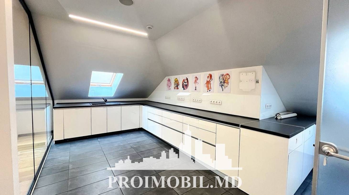 https://images.proimobil.md/X3u2_HoQOOB5R-Lh-1Jw32jqK7Cukmpklycog1MUNCI/watermark:0.75:so:0:30:0.39/resize:fill:1460:816:1/gravity:ce/bG9jYWw6Ly8vZXN0YXRlL2xyL2NiMDRhNmM5LWJiYjktNDFmMC05NDY1LTBjNTkwOGViZmIwYy5qcGVn