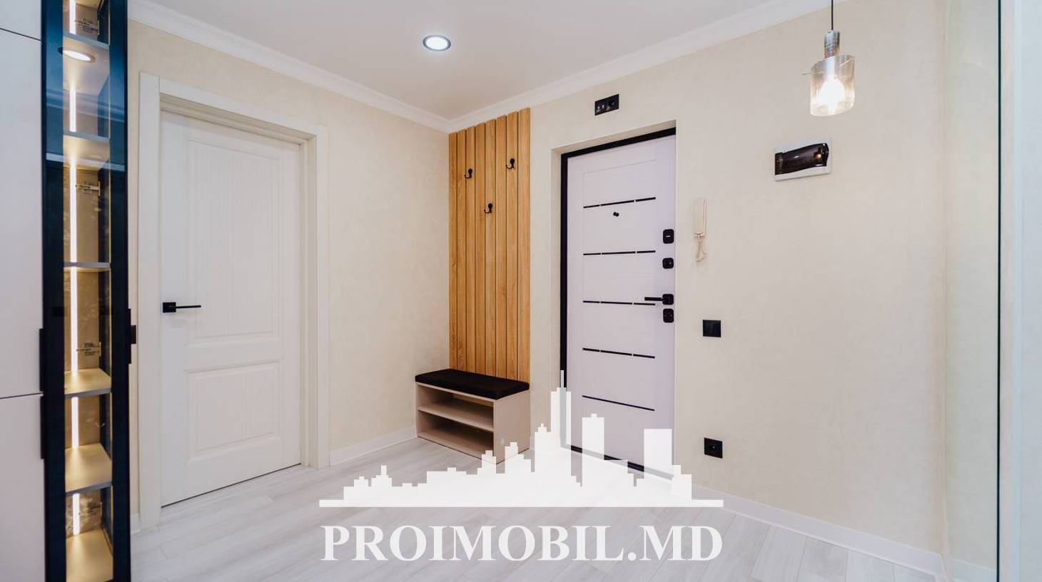 https://images.proimobil.md/X4YX70j4JRxfezT9qBx99yyrBTzIptUcpAs-4b-HyN0/watermark:0.75:so:0:30:0.39/resize:fill:1460:816:1/gravity:ce/bG9jYWw6Ly8vZXN0YXRlL2xyL2MzZDhhZWFlLTJhODctNGI0My05NmEwLTI0MjAwODM0NzBmZi5qcGVn