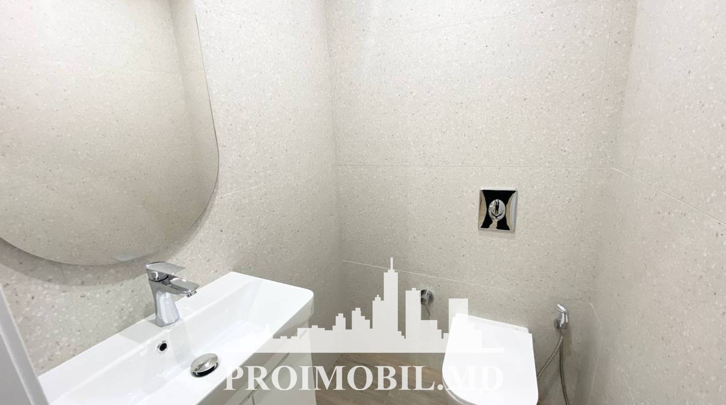 https://images.proimobil.md/X7-En2ovfnr_bqbWWDO6t53M49F60rju7k1r6sXHTE0/watermark:0.75:so:0:30:0.39/resize:fill:1460:816:1/gravity:ce/bG9jYWw6Ly8vZXN0YXRlL2xyL2Y3ZTEyMmNiLTE5YjctNDg1NS05M2MzLWYxMTI2MWUyNDczMi5qcGVn
