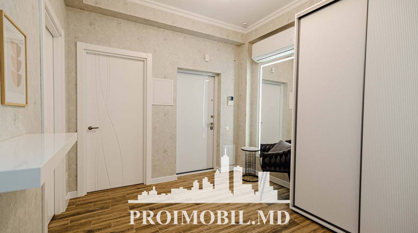 https://images.proimobil.md/X9llql2wyUguErsRpjnbJInCsbq5G-qGoVsc8NM65Zw/watermark:0.75:so:0:30:0.39/resize:fill:1460:816:1/gravity:ce/bG9jYWw6Ly8vZXN0YXRlL2xyLzZlOTM1YmU1LWJjYzMtNDg3OC1iODJiLTA5MTRlYmZhYTY4Ny5qcGVn