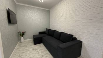 https://images.proimobil.md/XEdoyp0_aNWv0lLpcismraVtlkEh7V76ta19qggk5fg/resize:fill:350:198:1/gravity:ce/bG9jYWw6Ly8vZXN0YXRlL2xyLzAzZTRiNjc1LTAyYjctNDcwNC05ODc5LTliNDU1NGI3MjEzZi5qcGVn