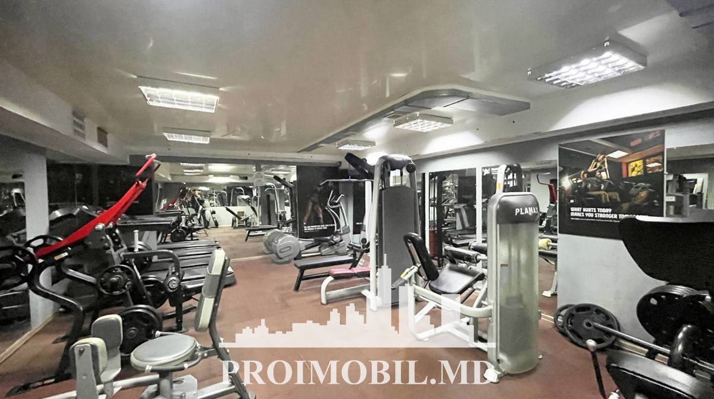 https://images.proimobil.md/XFP3hFdbtq29FN1g_hVplvNhblZdvN9KOHN_stIsmjg/watermark:0.75:so:0:30:0.39/resize:fill:1460:816:1/gravity:ce/bG9jYWw6Ly8vZXN0YXRlL2xyLzA3ZjIwNjE2LTAyY2EtNGFmYy1hODJlLTU4NWU2ODBlMjQwMS5qcGVn