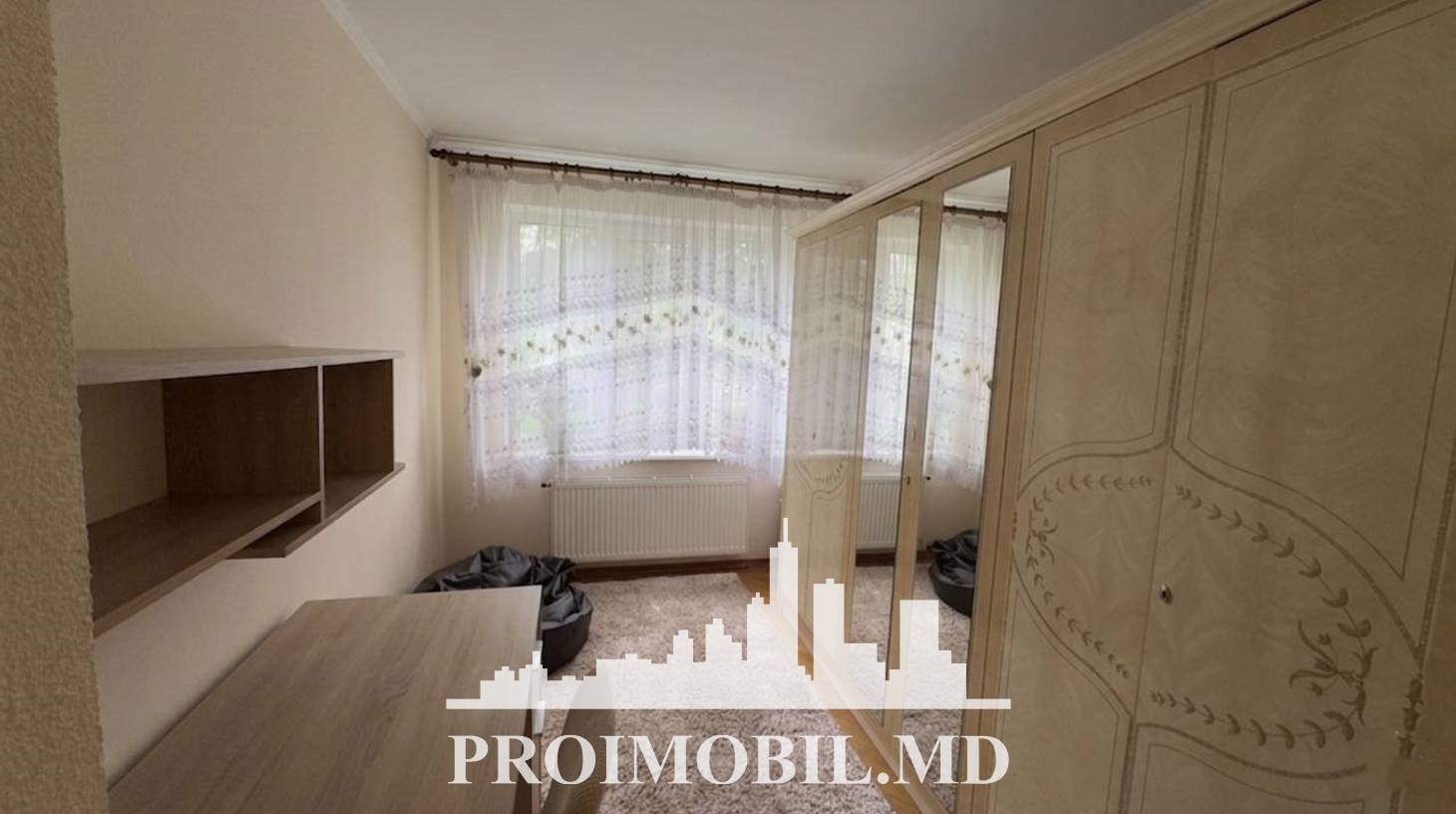 https://images.proimobil.md/XGCNNgiRNLjbani6tKc-lEgDBUujNSIl6Vi1nUeaHWQ/watermark:0.75:so:0:30:0.39/resize:fill:1460:816:1/gravity:ce/bG9jYWw6Ly8vZXN0YXRlL2xyL2I2ZGRmYzQ3LWFlMGQtNGI3Yy1iZThiLWUwZmIxZDcxZTZjZC5qcGVn