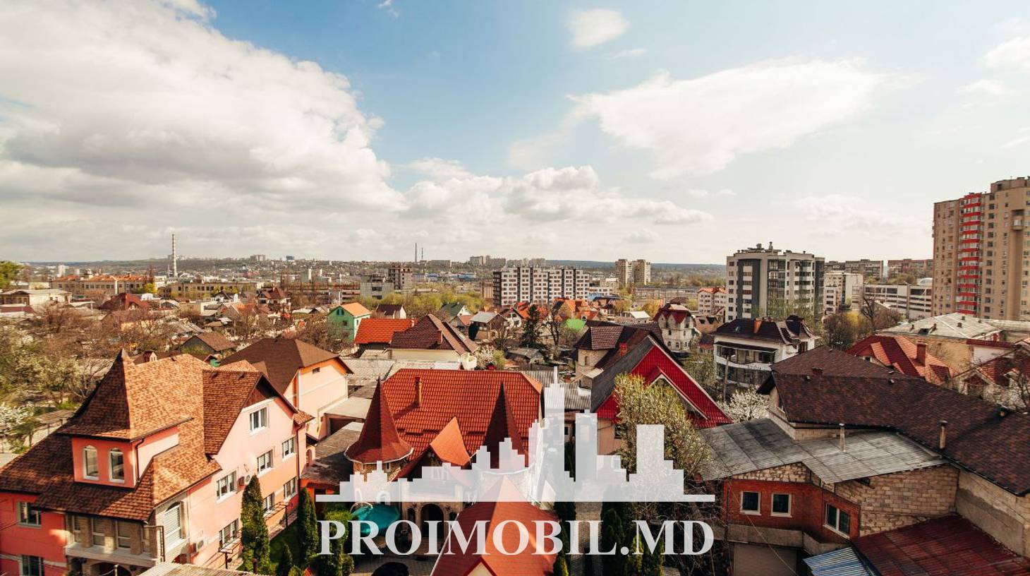 https://images.proimobil.md/XNnzQt-502OED53sDwBeXi4cmZInmnyTYQ_1_BcL1sY/watermark:0.75:so:0:30:0.39/resize:fill:1460:816:1/gravity:ce/bG9jYWw6Ly8vZXN0YXRlL2xyL2ZmYzVmNzI3LWQ0NGEtNDlmZC05OTAwLWVhYjg2NjgxNTBmMS5qcGVn