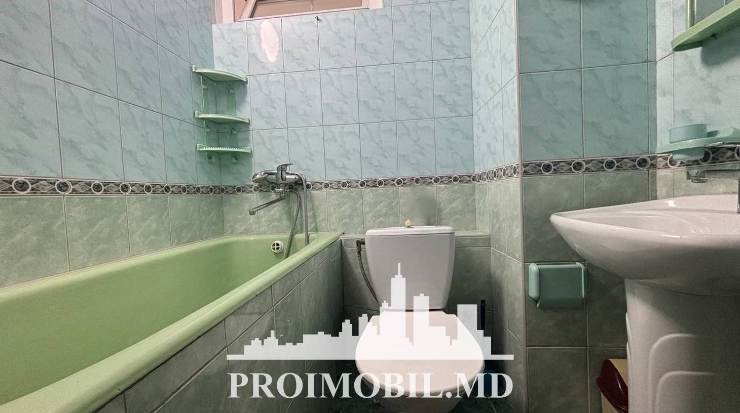 https://images.proimobil.md/XTCERG32oaVBvRYHKnfIIfNVK2Xoh8gNS-tpAs3KGjg/watermark:0.75:so:0:30:0.39/resize:fill:1460:816:1/gravity:ce/bG9jYWw6Ly8vZXN0YXRlL2xyLzQ0NTNjZWNlLTM4MTEtNDU2ZS1iY2VjLWY1YTQ1NWU5ZWE1Yi5qcGVn