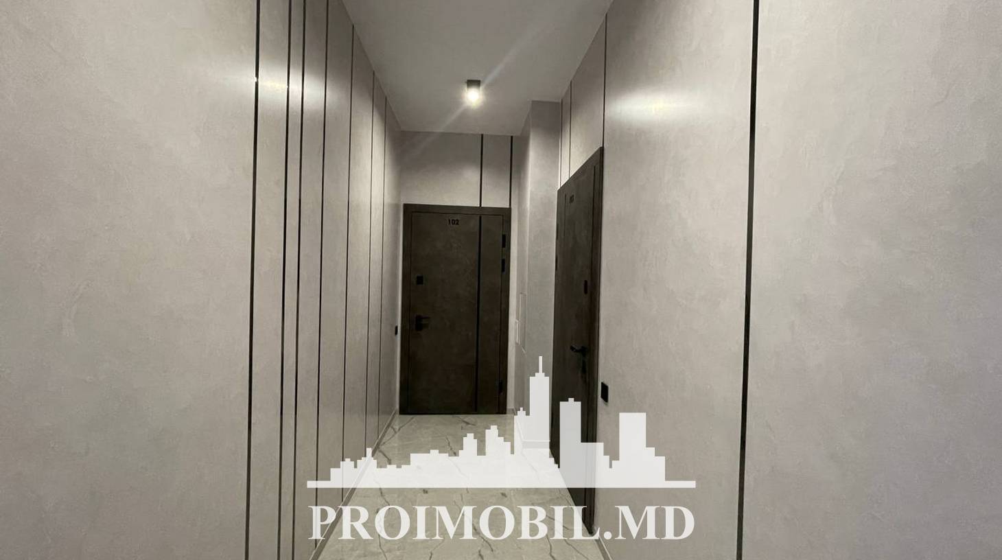 https://images.proimobil.md/XTUumlmwVlMMTnSB0q8TdVBqLmIbxEs7Q7NtooaCmho/watermark:0.75:so:0:30:0.39/resize:fill:1460:816:1/gravity:ce/bG9jYWw6Ly8vZXN0YXRlL2xyL2E2MWNiZTc1LWZjMGMtNDQ5Yi04OTBlLTgwZDkyZDBlMTZjMy5qcGVn