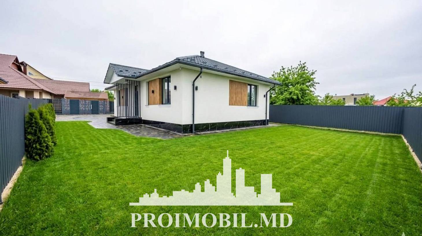 https://images.proimobil.md/XXjyoM04a6H8AWDnZeJXttmKxeU3pErok_LIzY5fW4g/watermark:0.75:so:0:30:0.39/resize:fill:1460:816:1/gravity:ce/bG9jYWw6Ly8vZXN0YXRlL2xyLzM0NWYwM2Q1LTVjNzUtNDM1MC1iNmIyLTJhNjJiMzBmMDRlNi5qcGVn