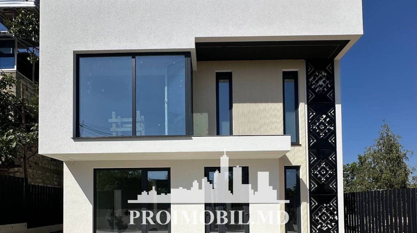 https://images.proimobil.md/XYBCNv2Gj4kXWrRS-o-RZod9stETN6zoMJ4RPODH-vI/watermark:0.75:so:0:30:0.39/resize:fill:1460:816:1/gravity:ce/bG9jYWw6Ly8vZXN0YXRlL2xyLzFkYzBhMmI2LWYwMWUtNDViNy1hNmQzLWFkZTY4ZGMwYjQxMS5qcGVn