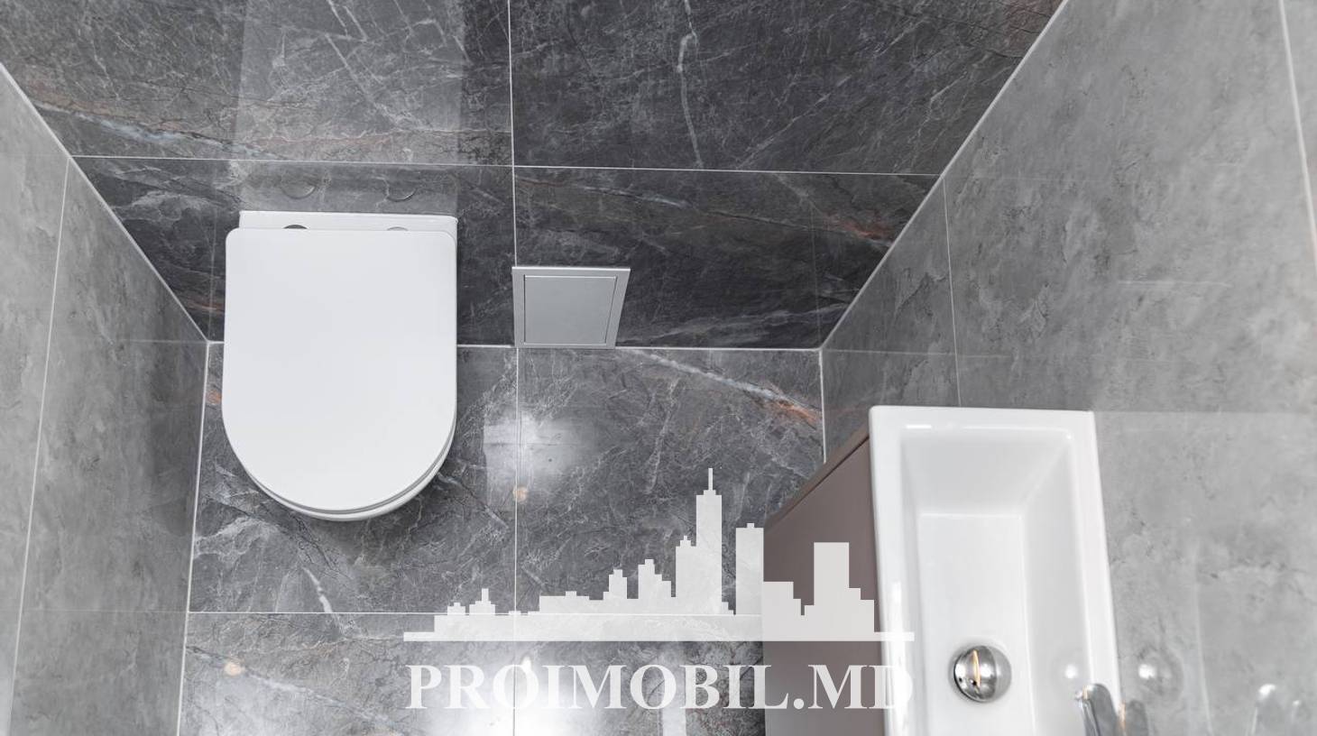 https://images.proimobil.md/XahbniE1RVK-2V4O4AN6mwbgwy3nl8TKYAgy9V8OwMw/watermark:0.75:so:0:30:0.39/resize:fill:1460:816:1/gravity:ce/bG9jYWw6Ly8vZXN0YXRlL2xyLzU0OTJmMDRlLTU3ODItNGQyZS05MTcwLTc1Y2MxZThlOGY3OS5qcGVn