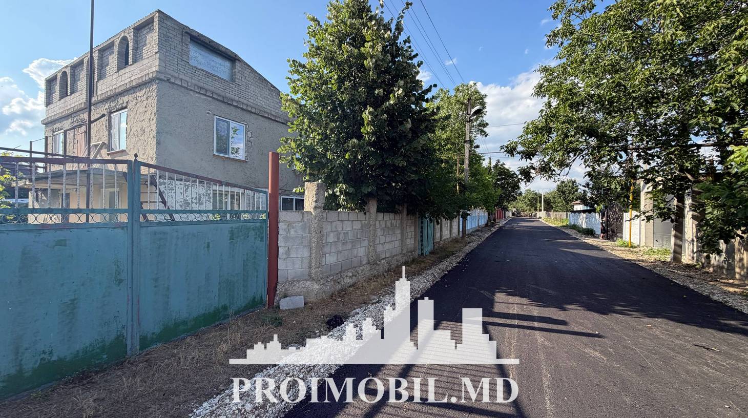 https://images.proimobil.md/XcyJAJMU_Fgw3nZdtB4xVxHaNLdYkGY1M64Wgju78tw/watermark:0.75:so:0:30:0.39/resize:fill:1460:816:1/gravity:ce/bG9jYWw6Ly8vZXN0YXRlL2xyLzQ3ZDMwYWVlLTVkYTEtNDZkMC1iZDE0LTBmYmZhMGM5Mjg4MC5qcGVn