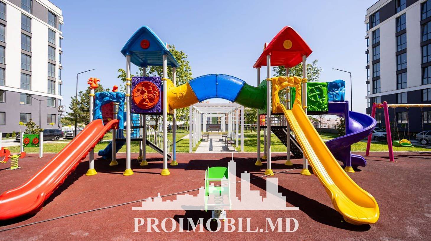 https://images.proimobil.md/Xfv8bAKmLuWvEpWc7R7CzP1JuI5ggJ6U8_b-RT-3HX4/watermark:0.75:so:0:30:0.39/resize:fill:1460:816:1/gravity:ce/bG9jYWw6Ly8vZXN0YXRlL2xyLzVjZDM3NDI5LWRjYTItNGJjZi04OTg2LTI0Njk3MTM0YTM3YS5qcGVn